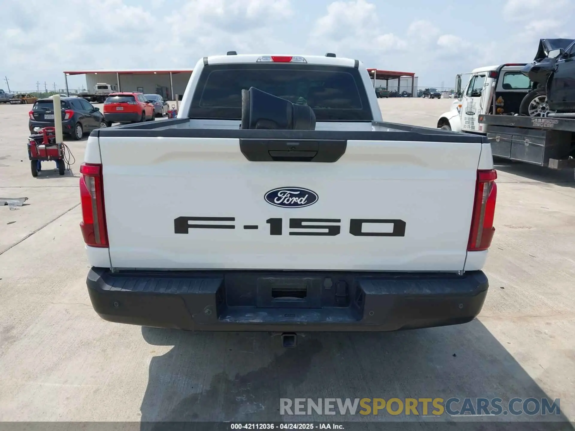 16 fotografías del automóvil dañado 1FTFW1L80RKD97114 FORD F-150 2024