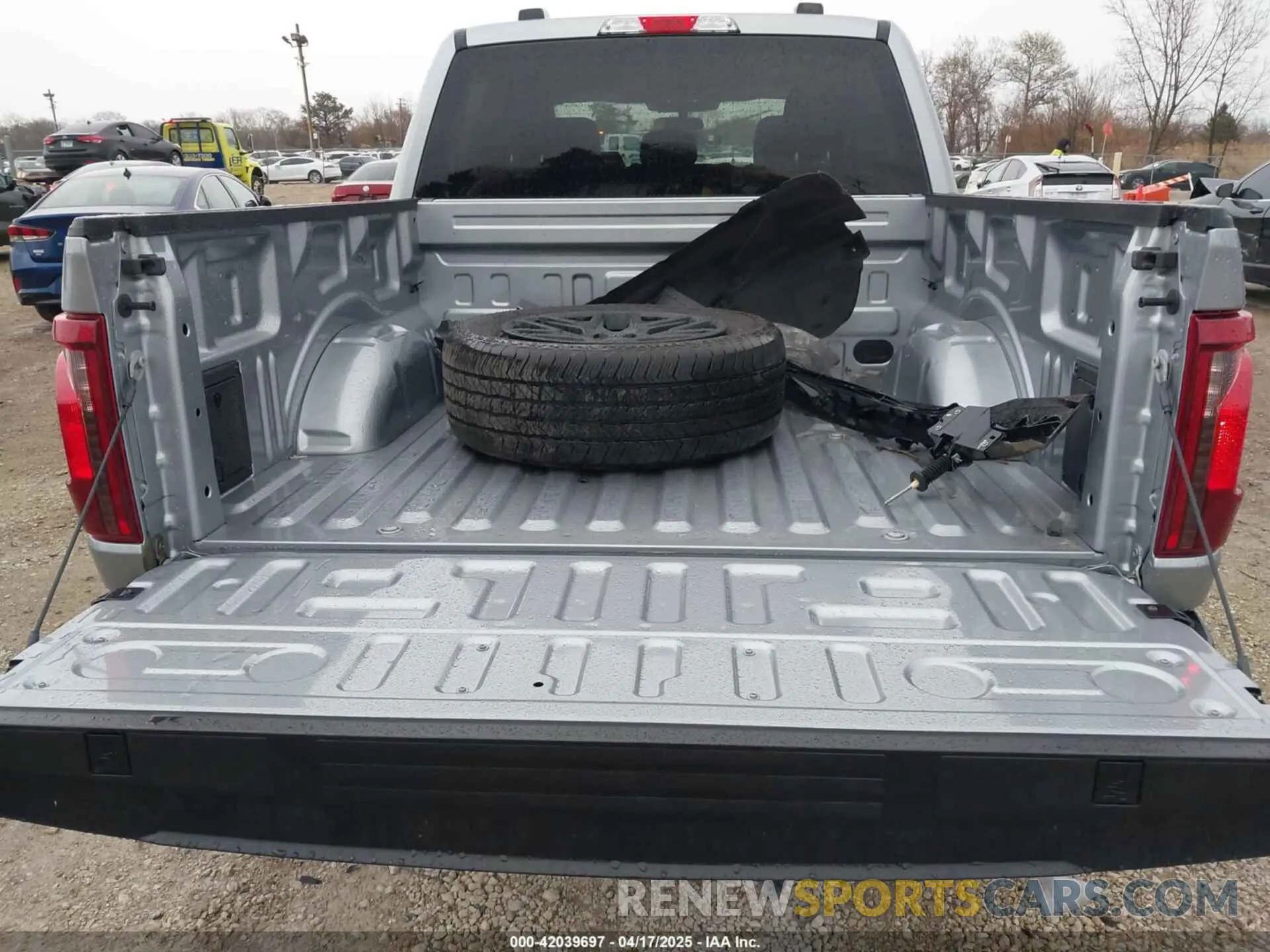 16 fotografías del automóvil dañado 1FTFW2L57RKE38351 FORD F-150 2024