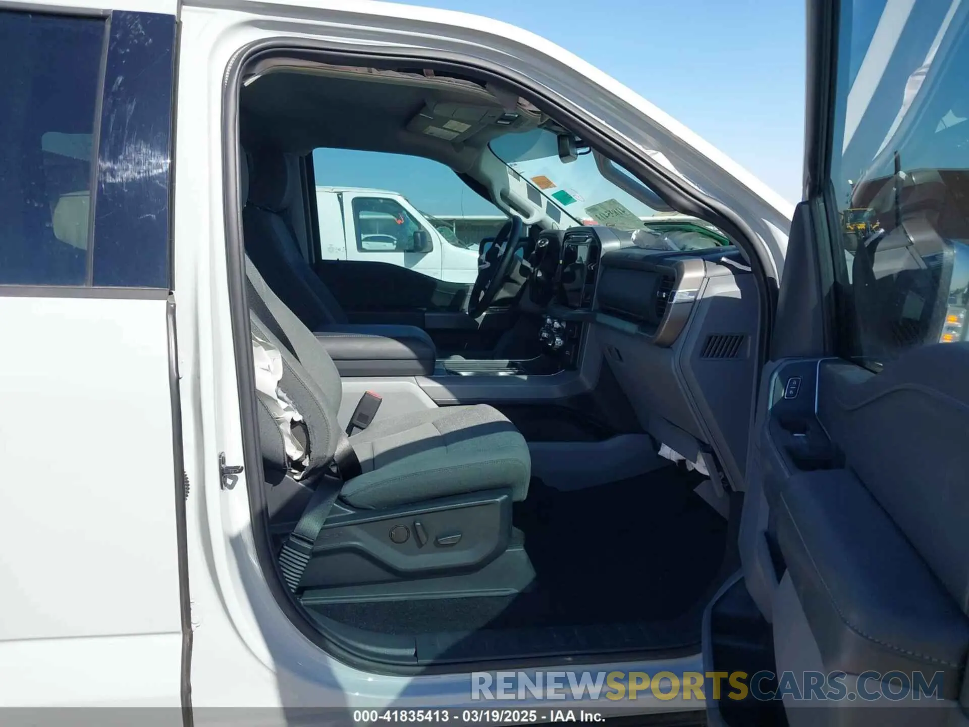 5 fotografías del automóvil dañado 1FTFW3L51RFA31270 FORD F-150 2024
