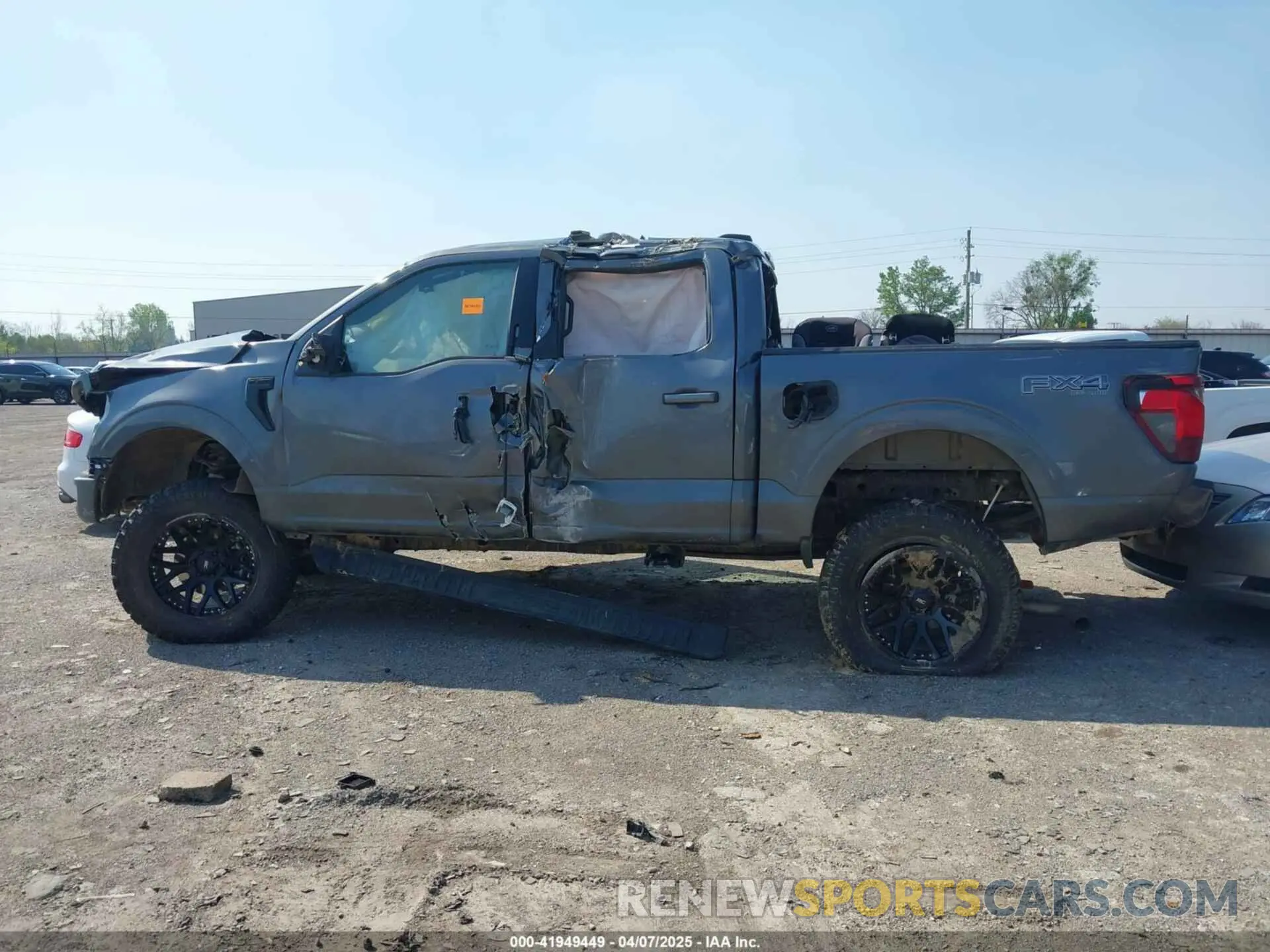 14 fotografías del automóvil dañado 1FTFW3L57RKF25673 FORD F-150 2024