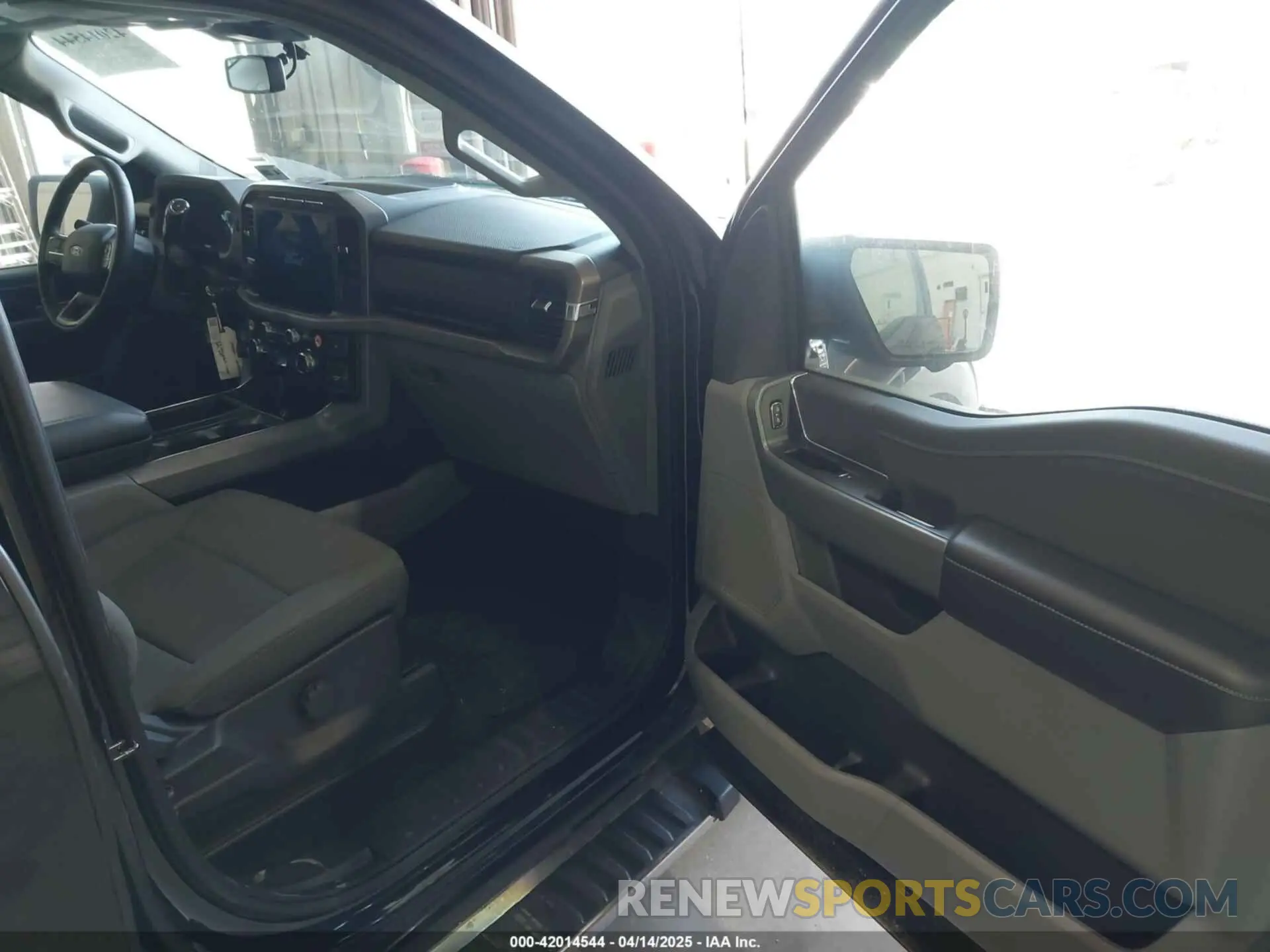 5 fotografías del automóvil dañado 1FTFW3LD1RFA25296 FORD F-150 2024