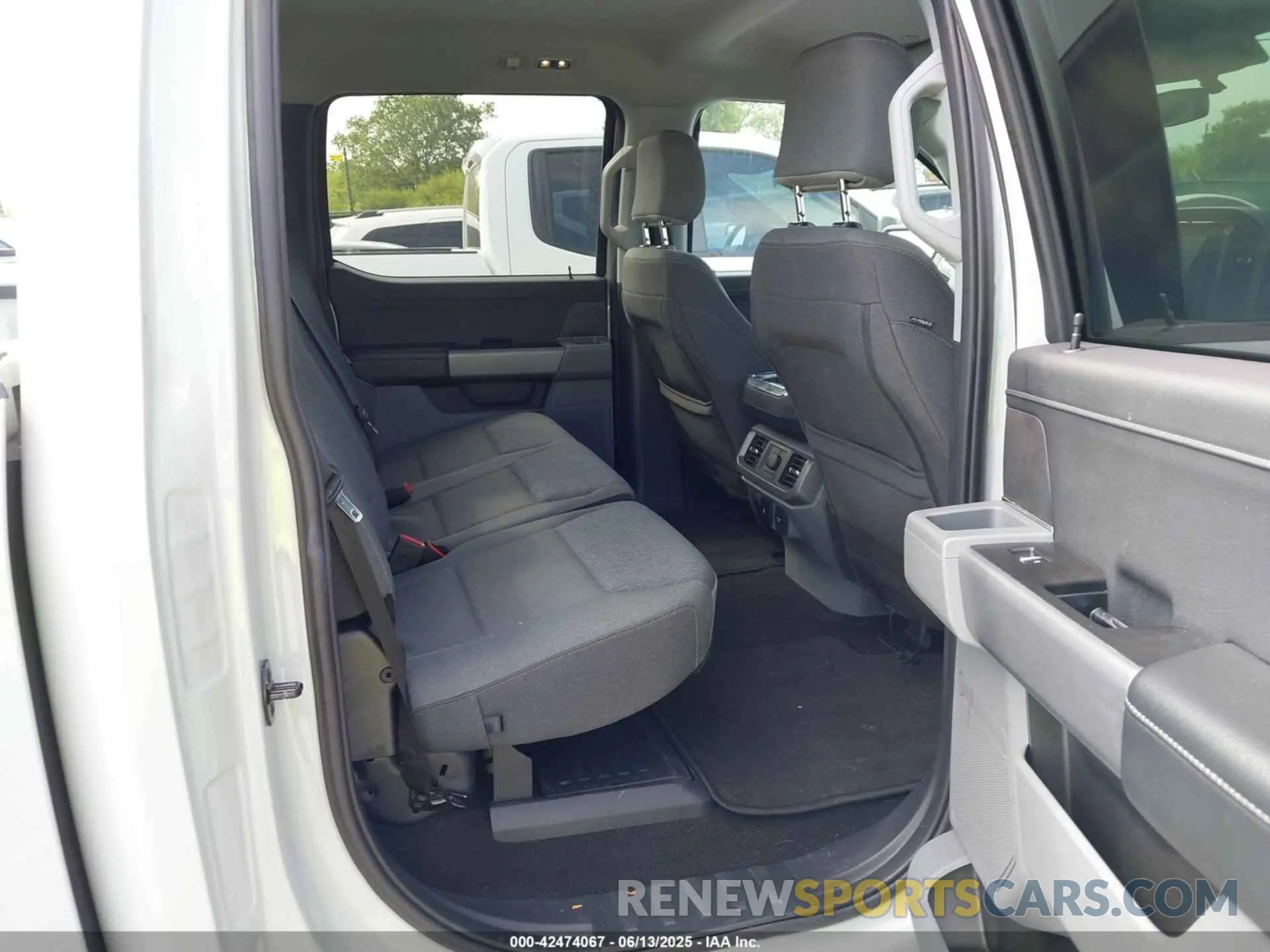 8 fotografías del automóvil dañado 1FTFW3LD6RFA04167 FORD F-150 2024