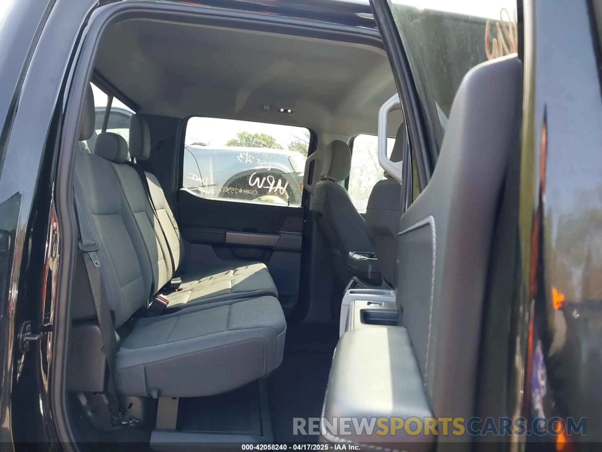8 fotografías del automóvil dañado 1FTFW3LD6RFA20739 FORD F-150 2024