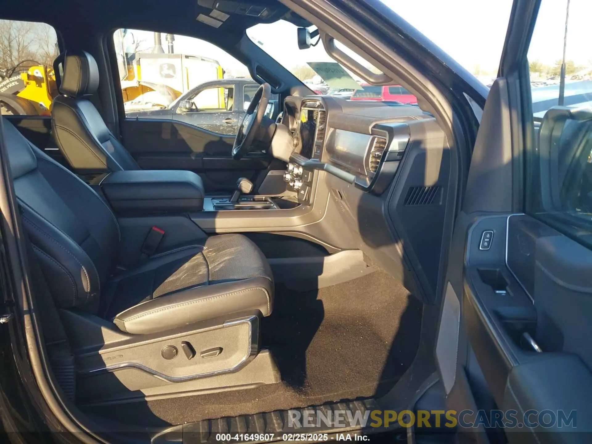 5 fotografías del automóvil dañado 1FTFW5L55RFB64576 FORD F-150 2024