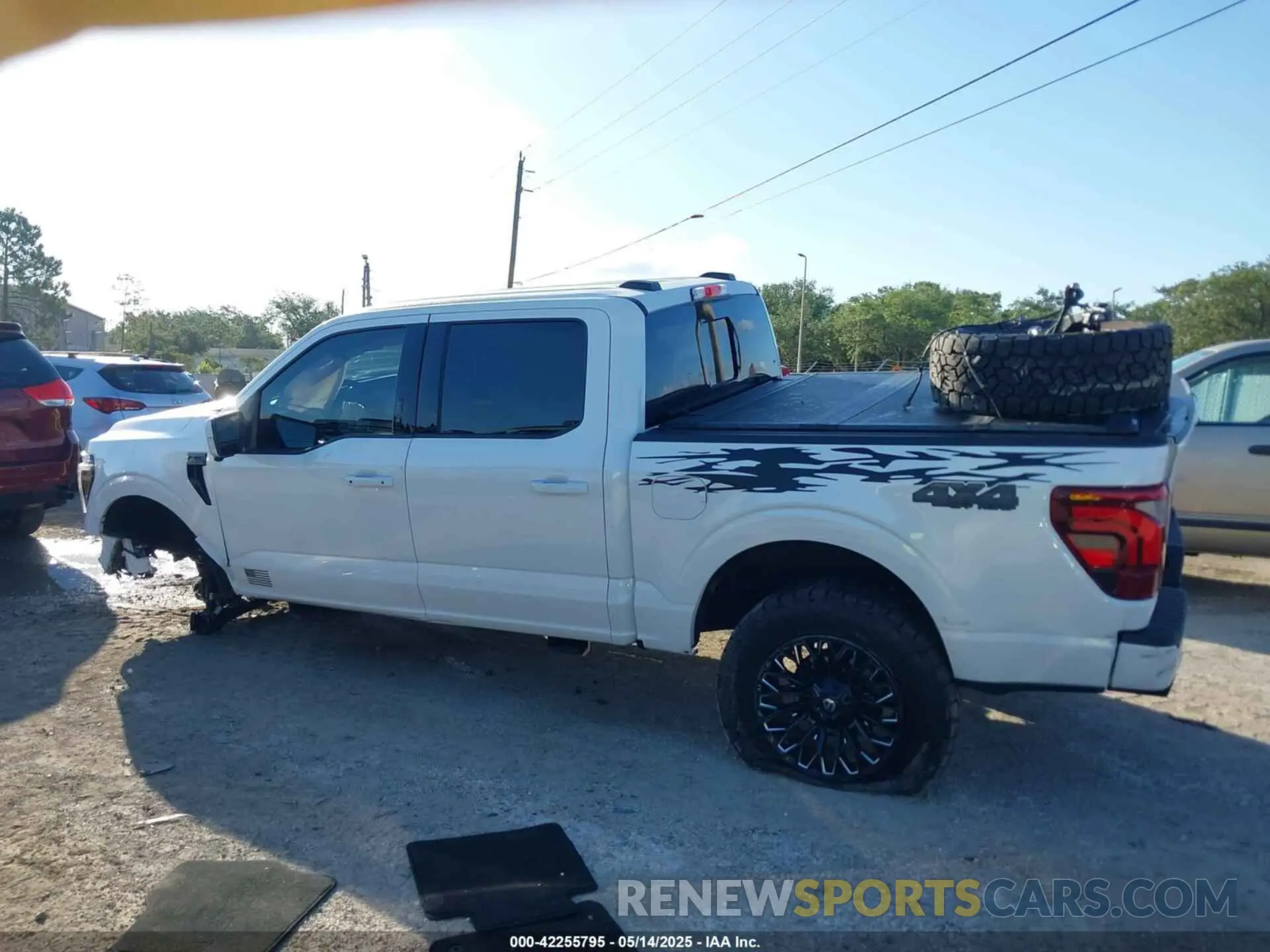 14 fotografías del automóvil dañado 1FTFW5L81RFB74399 FORD F-150 2024