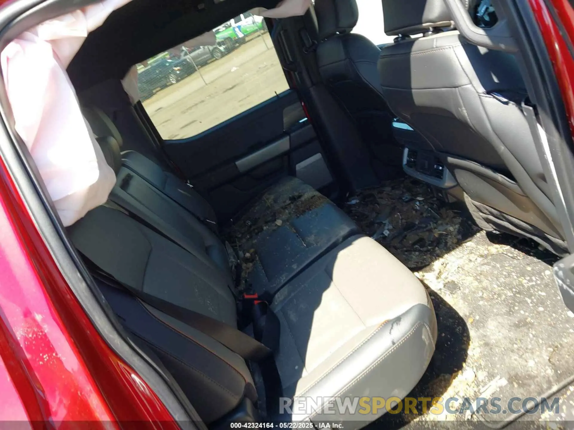8 fotografías del automóvil dañado 1FTFW5L86RFB92770 FORD F-150 2024