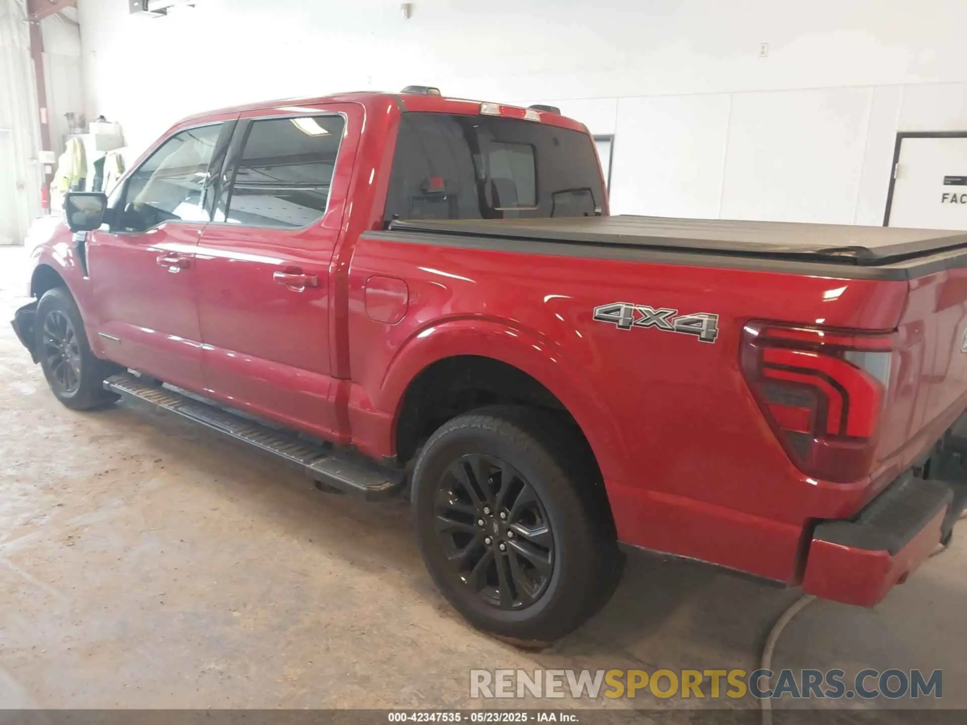 3 fotografías del automóvil dañado 1FTFW5LD5RFB10458 FORD F-150 2024