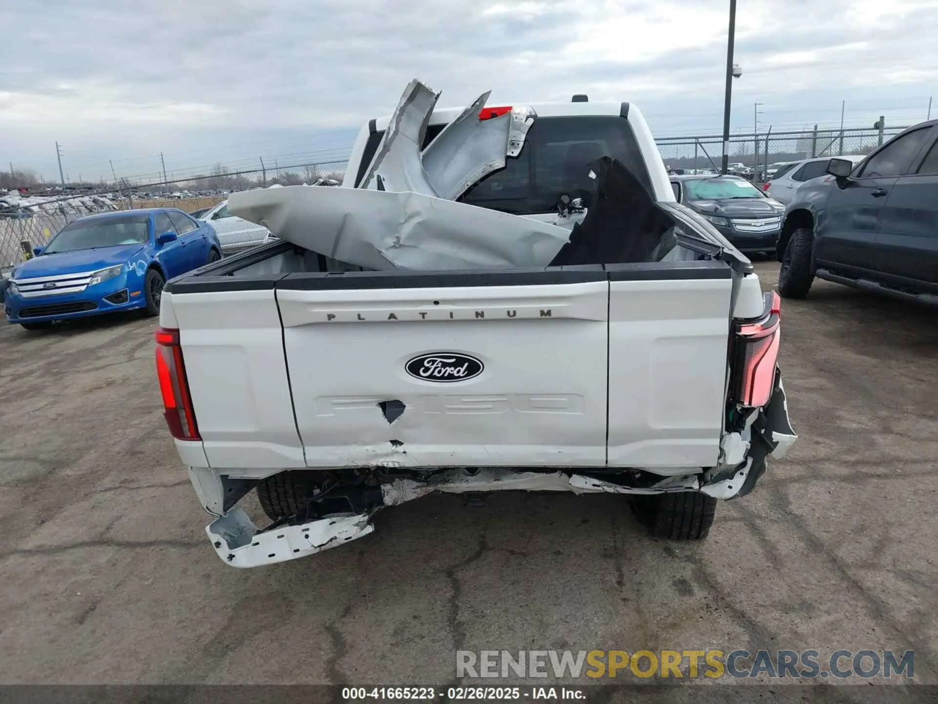 17 fotografías del automóvil dañado 1FTFW7L85RFA89397 FORD F-150 2024