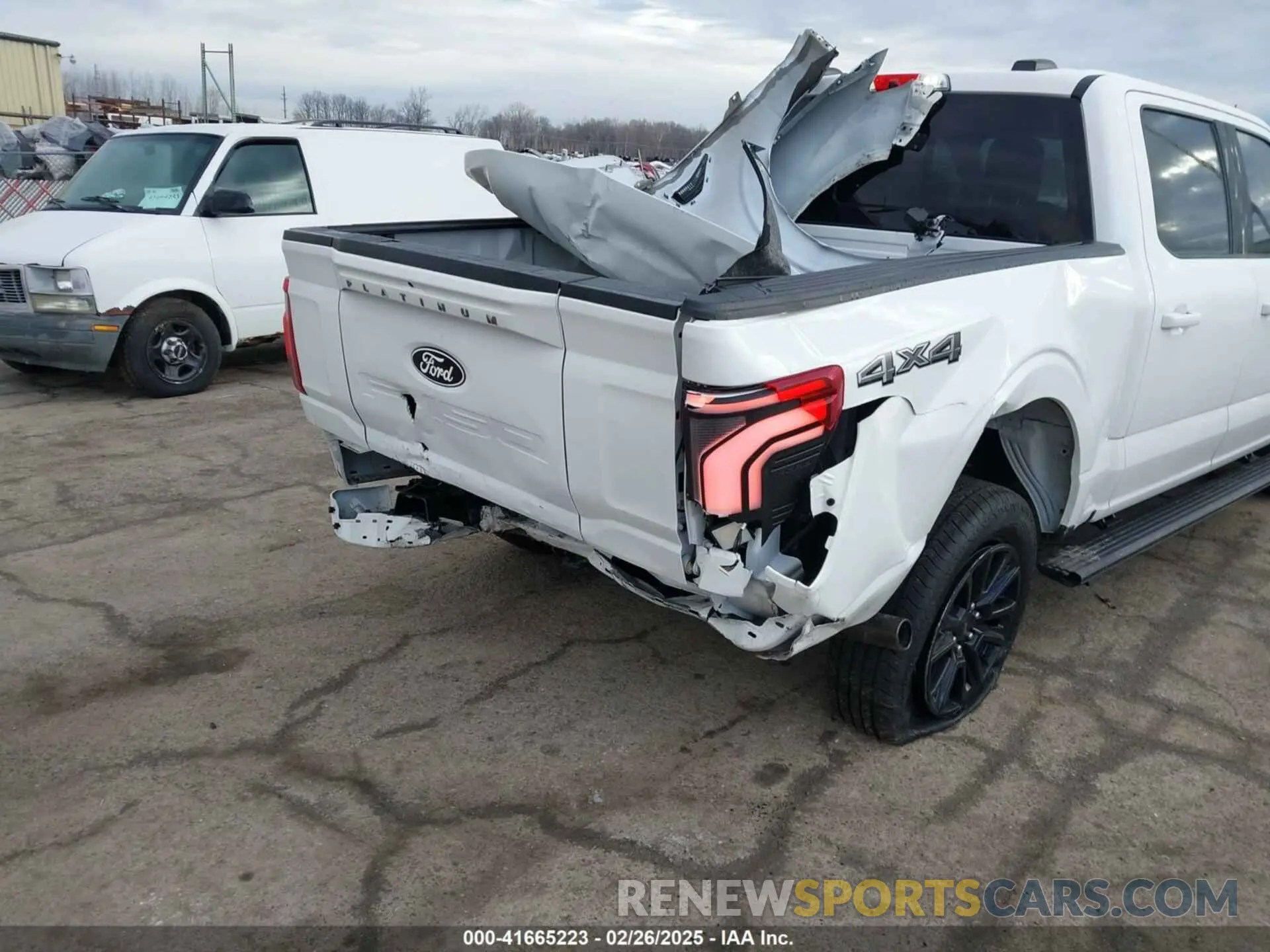 4 fotografías del automóvil dañado 1FTFW7L85RFA89397 FORD F-150 2024