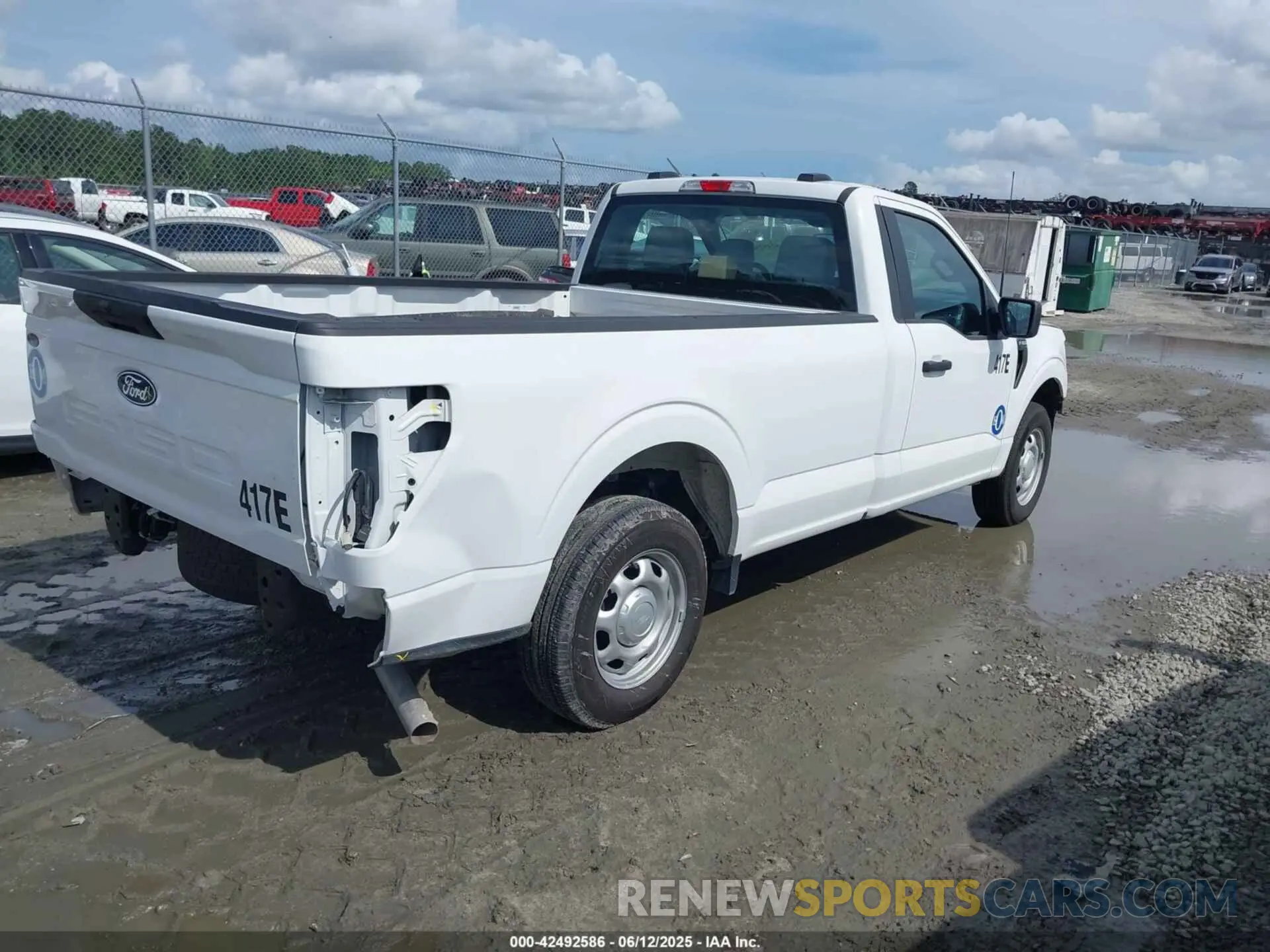 4 fotografías del automóvil dañado 1FTMF1KP5RKF59240 FORD F-150 2024
