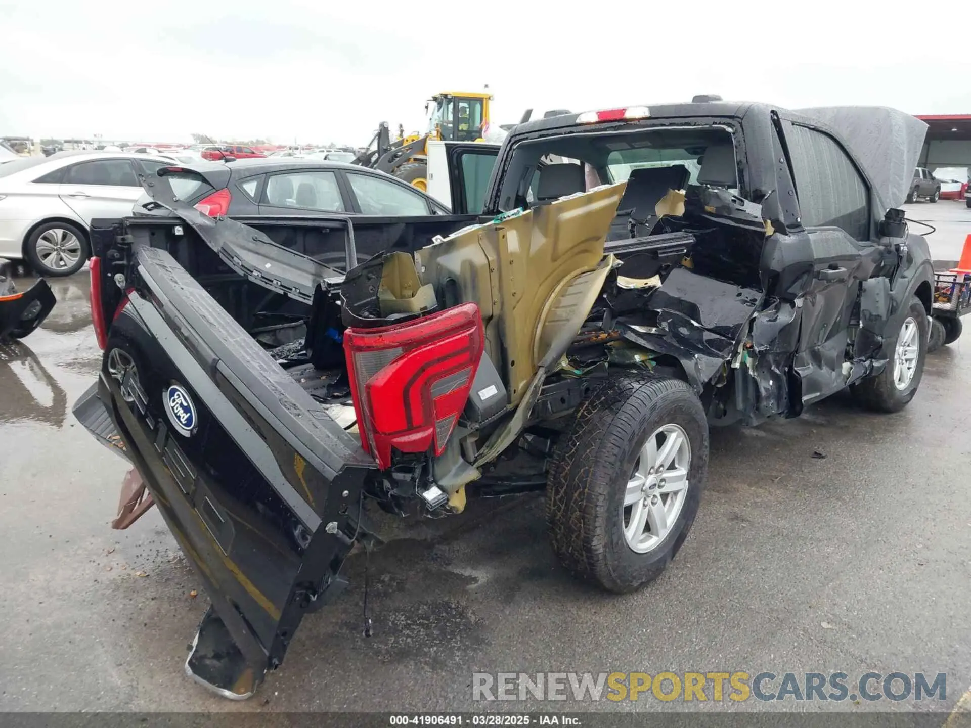 6 fotografías del automóvil dañado 1FTMF1L59RKE93000 FORD F-150 2024