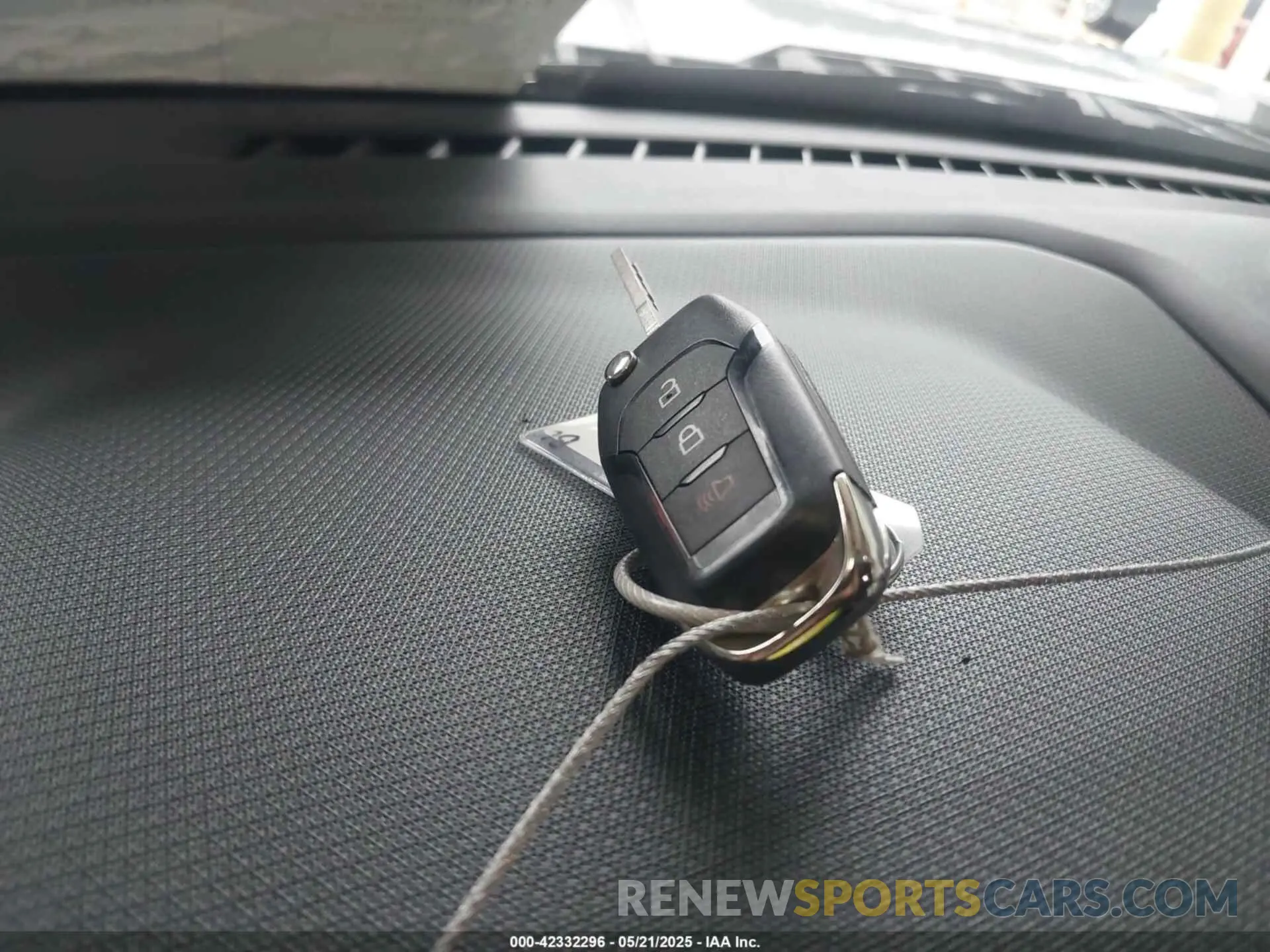 11 fotografías del automóvil dañado 1FTEW3LP9SKE07398 FORD F-150 2025