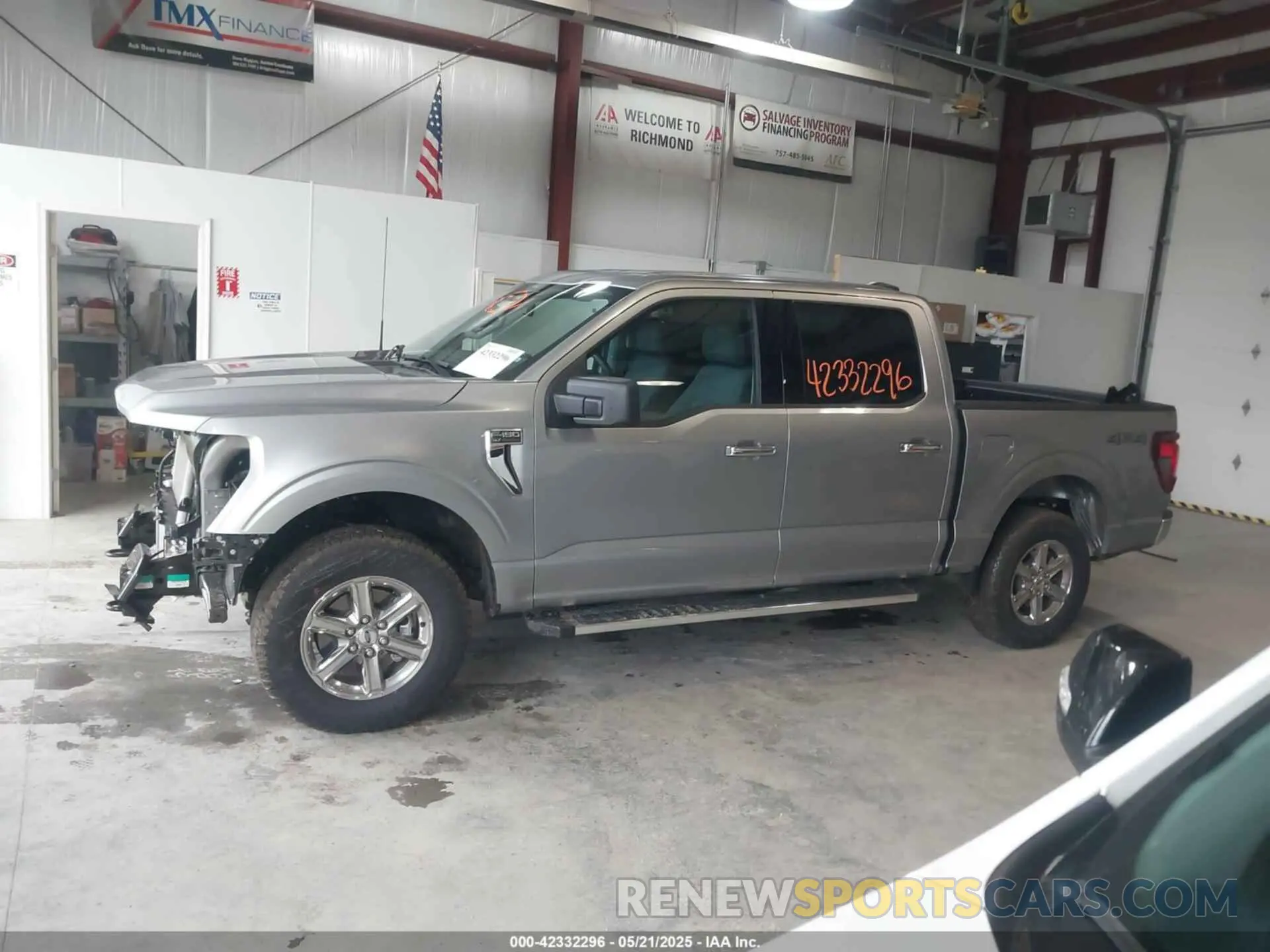 14 fotografías del automóvil dañado 1FTEW3LP9SKE07398 FORD F-150 2025