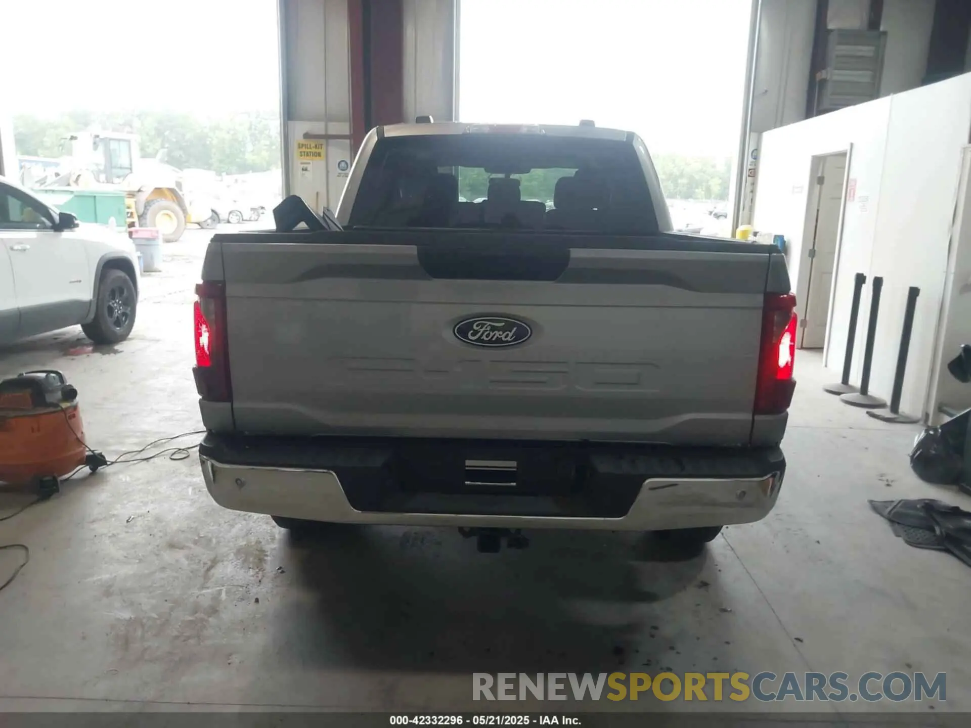16 fotografías del automóvil dañado 1FTEW3LP9SKE07398 FORD F-150 2025