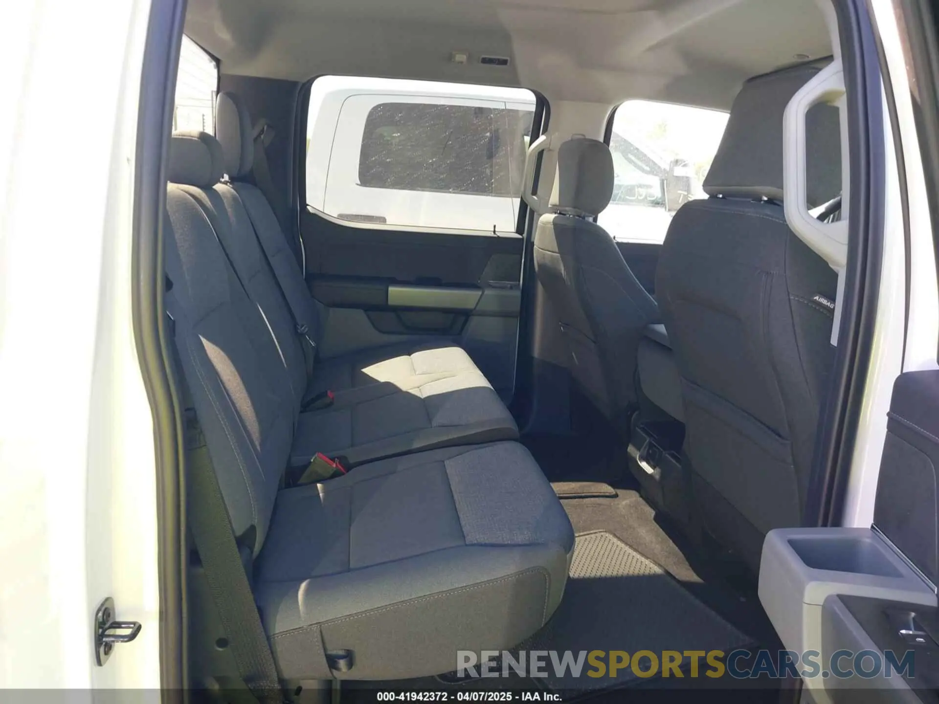 8 fotografías del automóvil dañado 1FTFW3L58SKD68760 FORD F-150 2025
