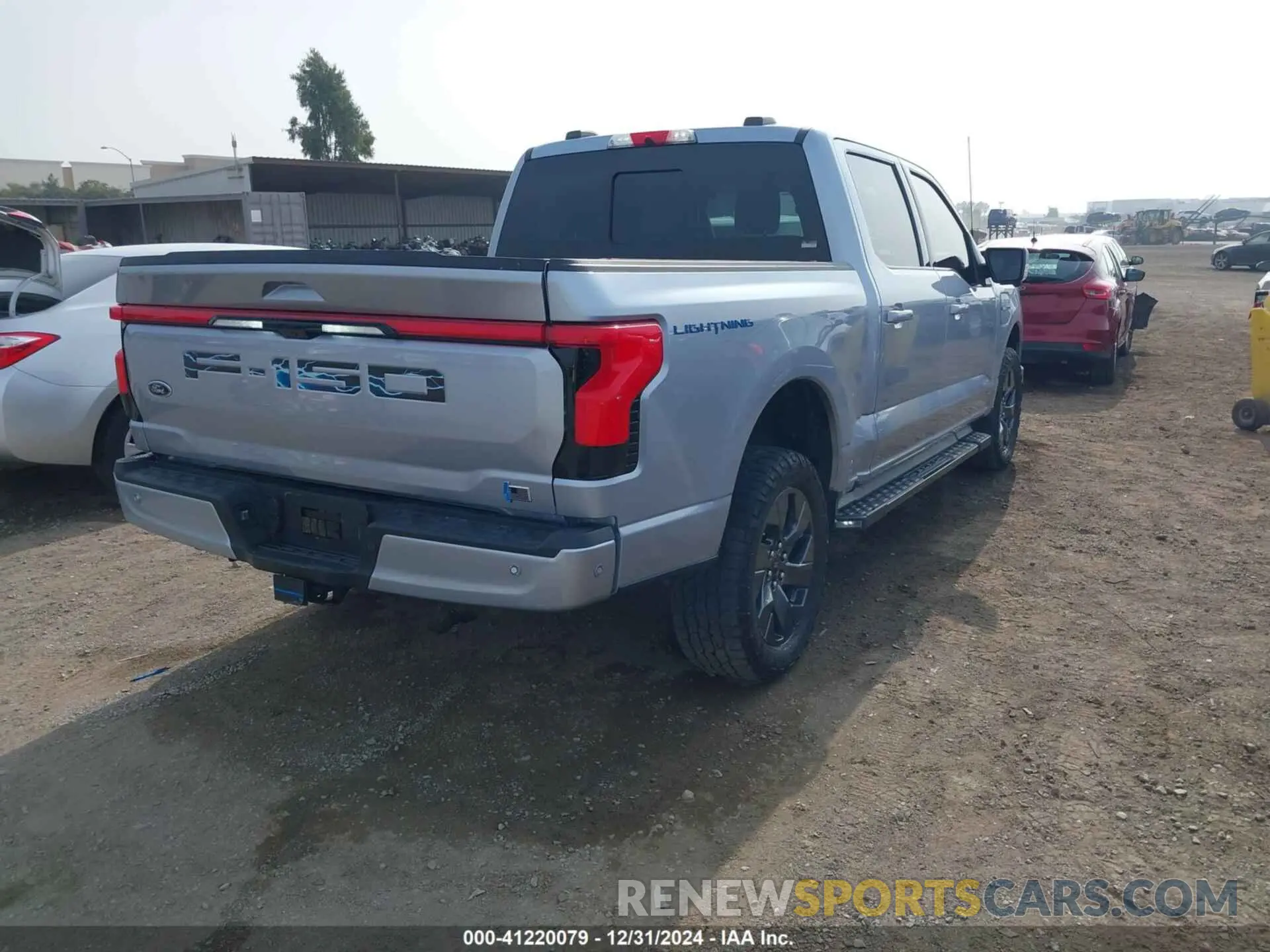 4 fotografías del automóvil dañado 1FTVW1EL0NWG16234 FORD F-150 LIGHTNING 2022