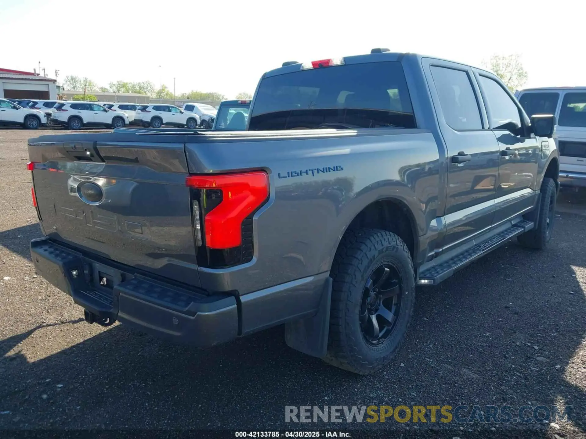 4 fotografías del automóvil dañado 1FTVW1EL8NWG02095 FORD F-150 LIGHTNING 2022
