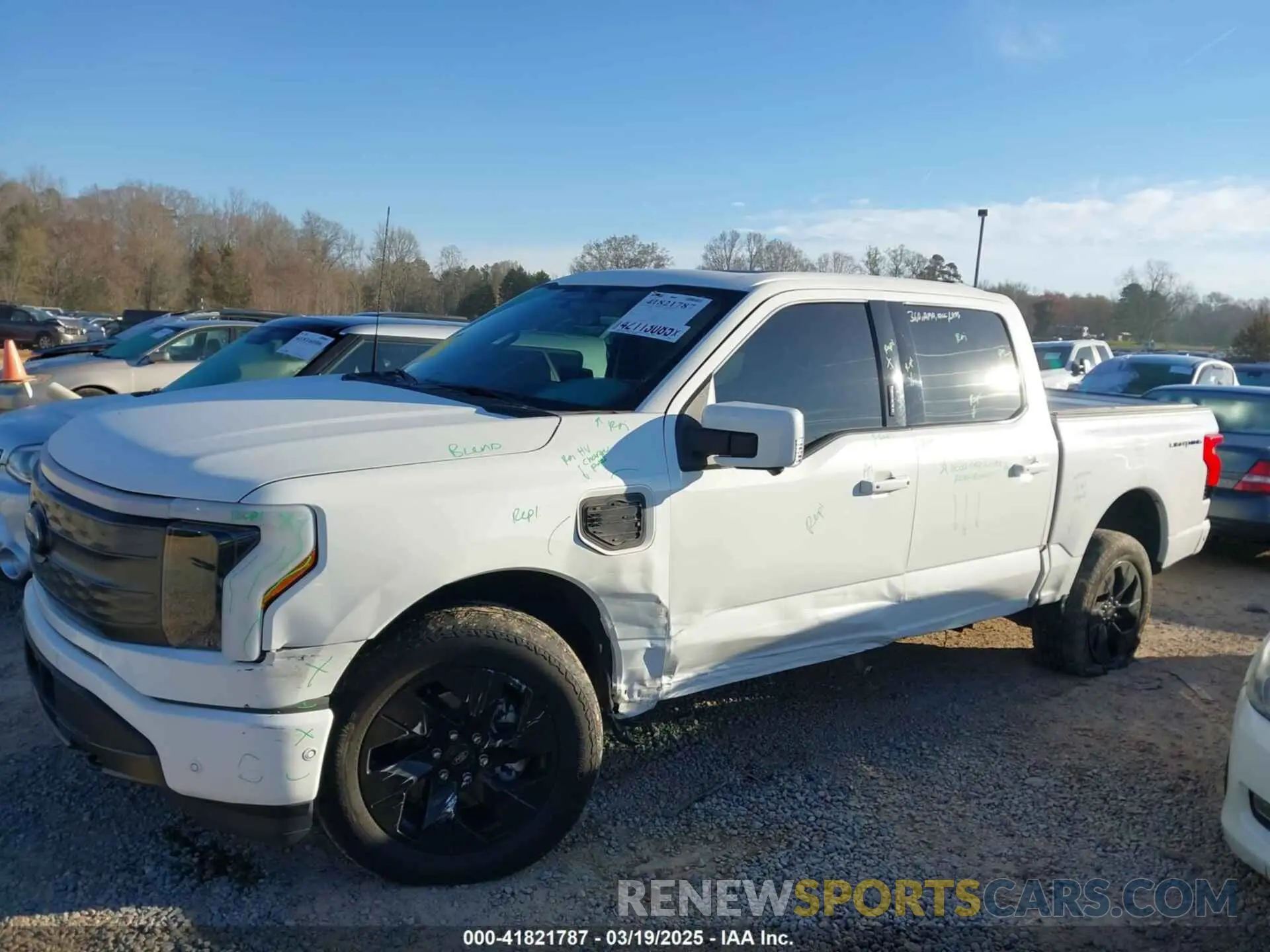 15 fotografías del automóvil dañado 1FTVW1EV4NWG04301 FORD F-150 LIGHTNING 2022