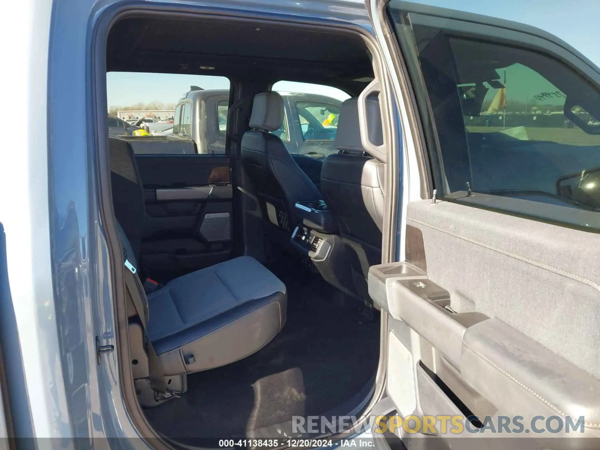 8 fotografías del automóvil dañado 1FT6W1EV4PWG14074 FORD F-150 LIGHTNING 2023