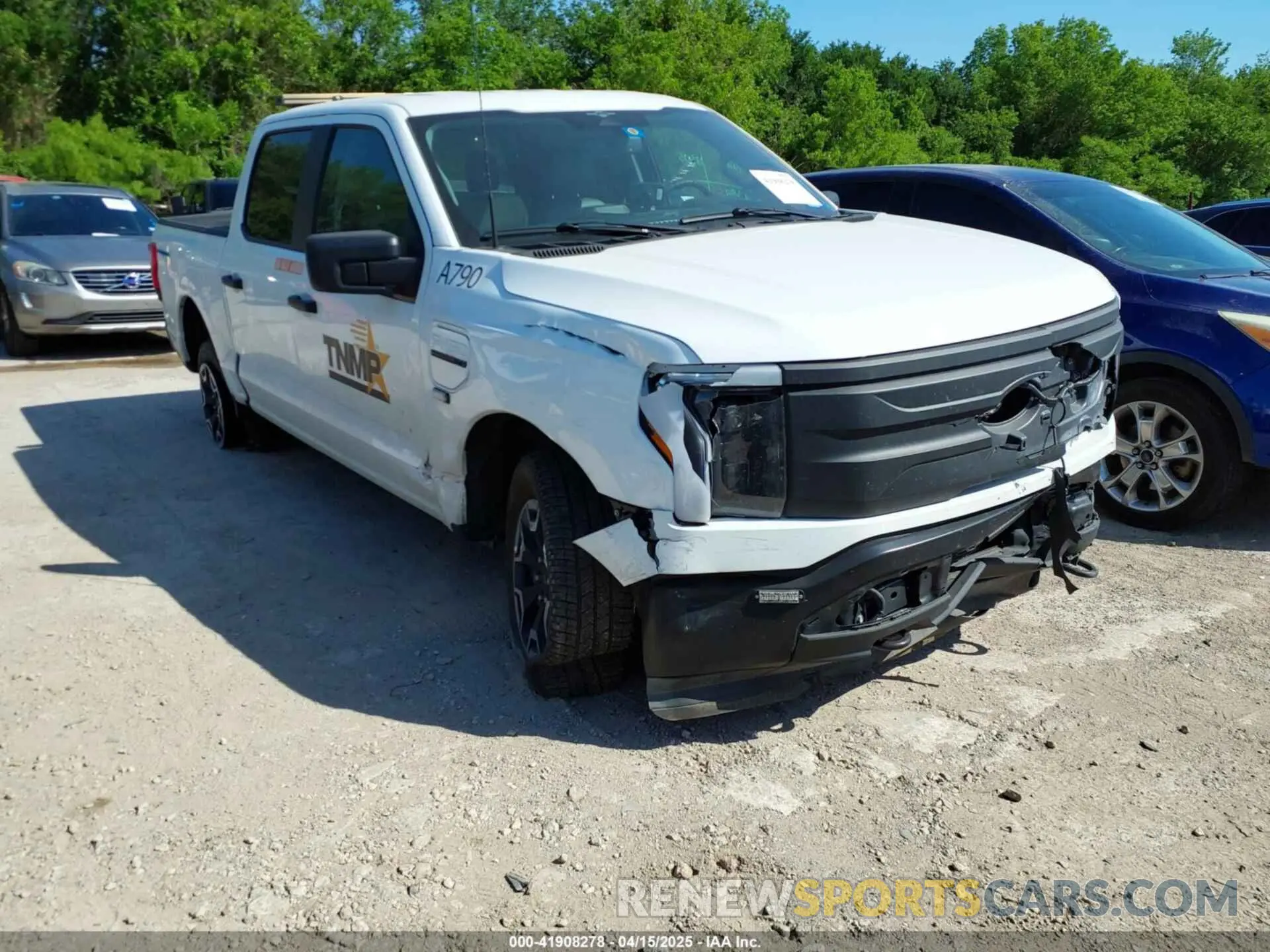 1 fotografías del automóvil dañado 1FTVW1EL2PWG18764 FORD F-150 LIGHTNING 2023