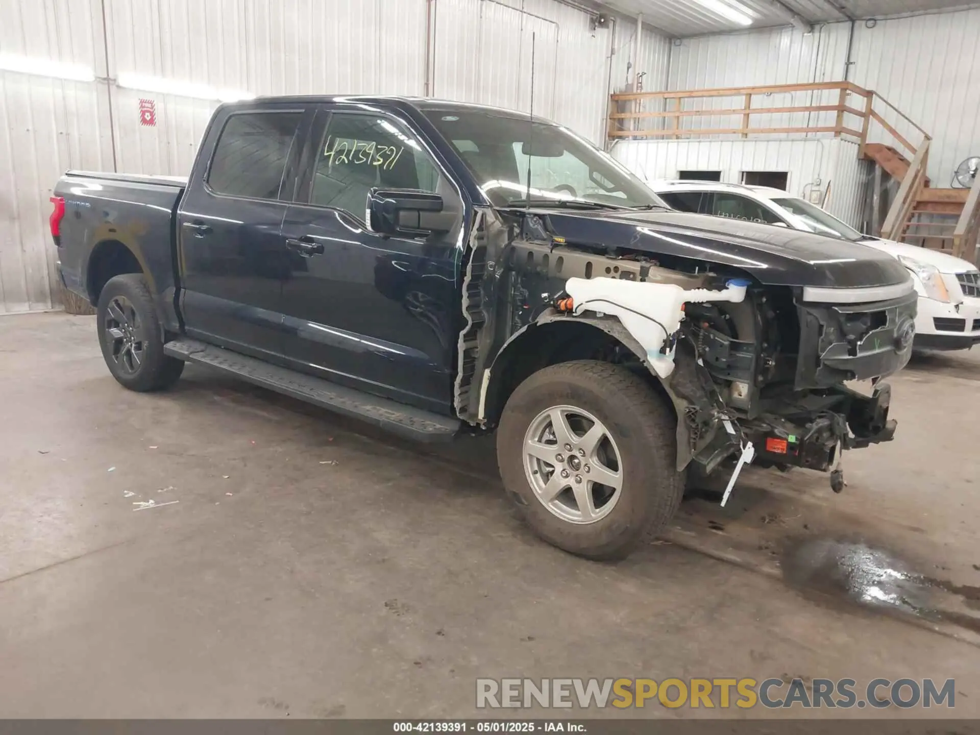 1 fotografías del automóvil dañado 1FTVW1EL4PWG22900 FORD F-150 LIGHTNING 2023