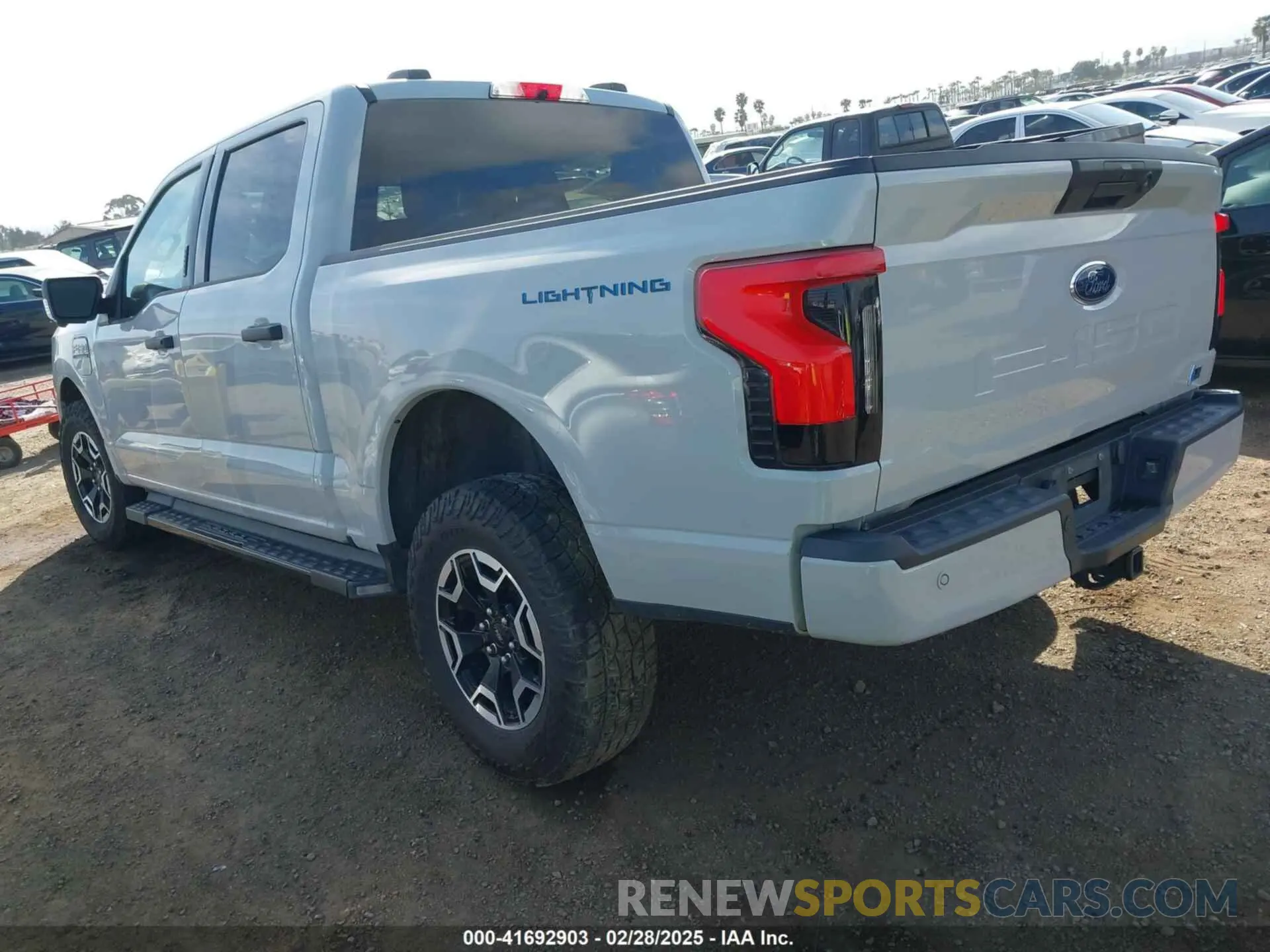 3 fotografías del automóvil dañado 1FTVW1EL6PWG01336 FORD F-150 LIGHTNING 2023