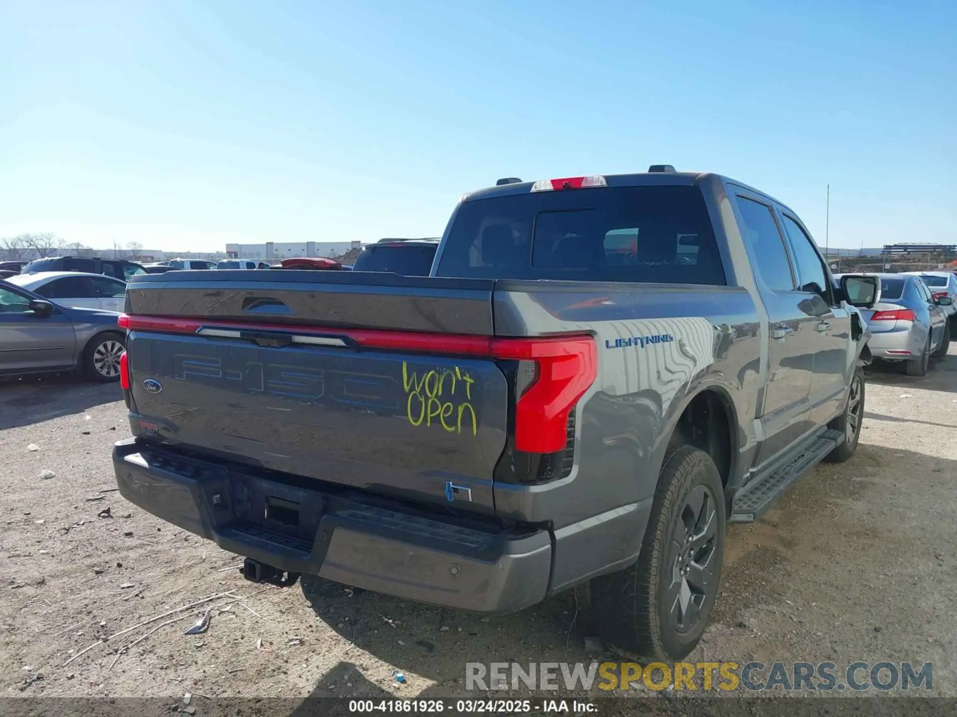 4 fotografías del automóvil dañado 1FTVW1EL8PWG06781 FORD F-150 LIGHTNING 2023