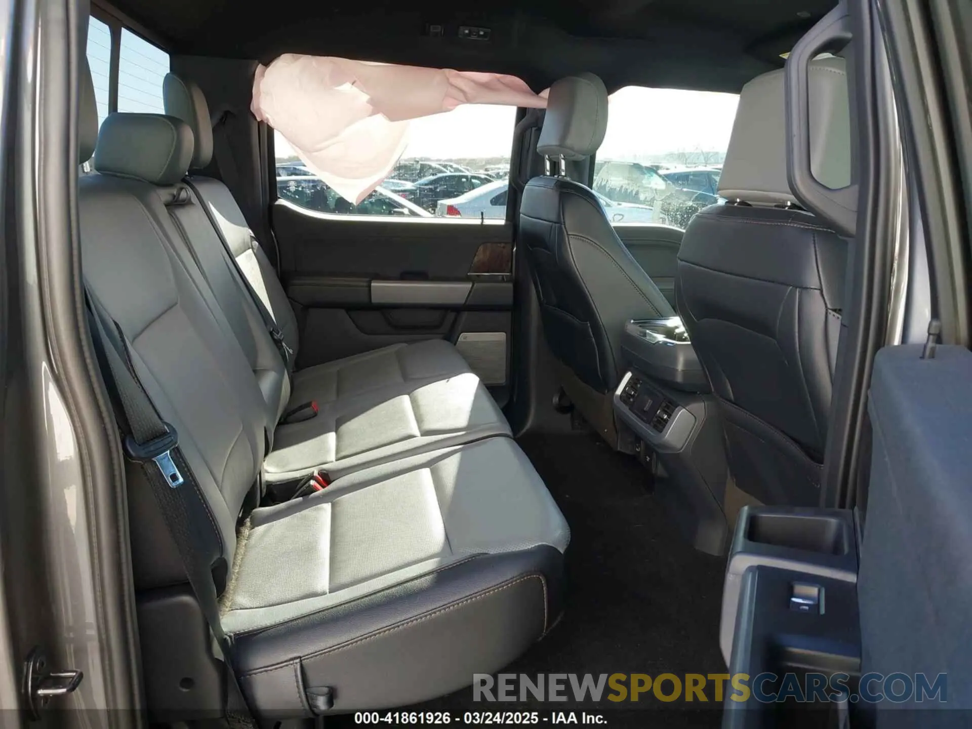8 fotografías del automóvil dañado 1FTVW1EL8PWG06781 FORD F-150 LIGHTNING 2023