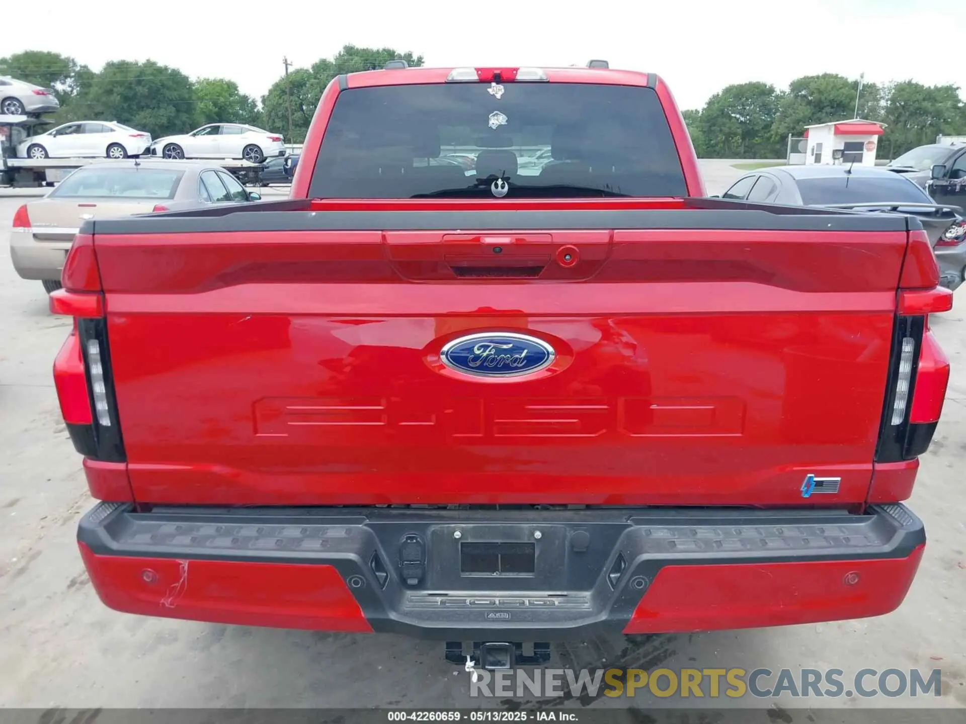 16 fotografías del automóvil dañado 1FTVW1EL8PWG33656 FORD F-150 LIGHTNING 2023
