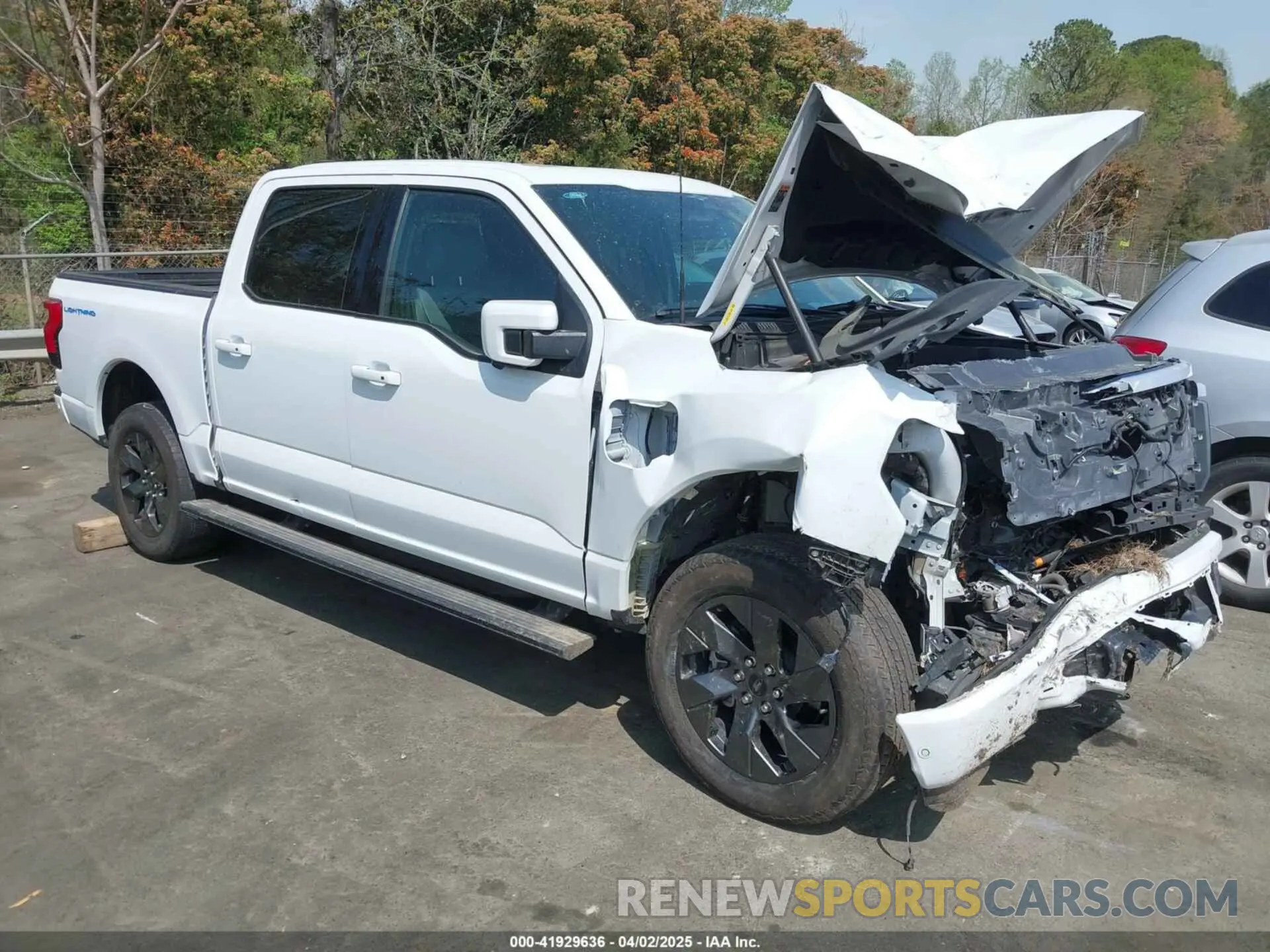 1 fotografías del automóvil dañado 1FTVW1EV1PWG17610 FORD F-150 LIGHTNING 2023