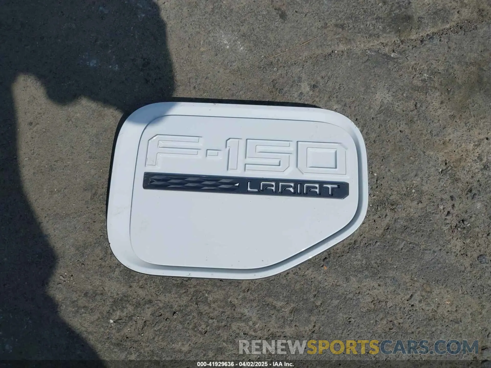 12 fotografías del automóvil dañado 1FTVW1EV1PWG17610 FORD F-150 LIGHTNING 2023