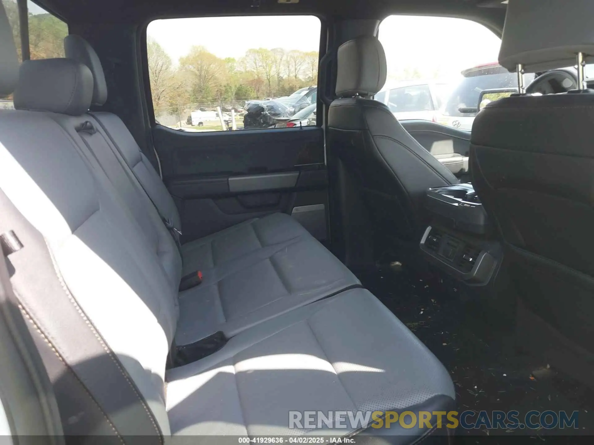 8 fotografías del automóvil dañado 1FTVW1EV1PWG17610 FORD F-150 LIGHTNING 2023