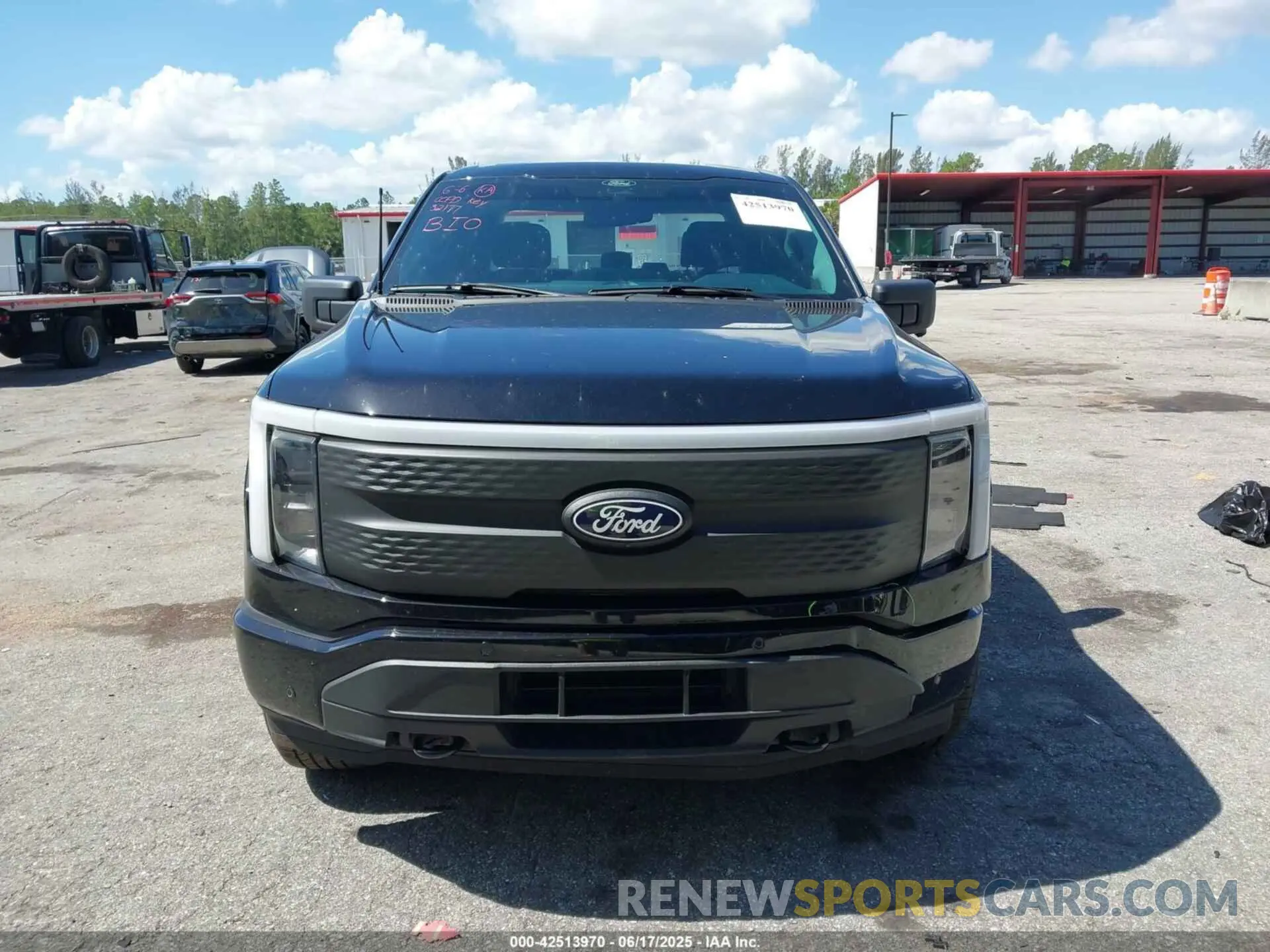 12 fotografías del automóvil dañado 1FT6W3L71RWG32177 FORD F-150 LIGHTNING 2024