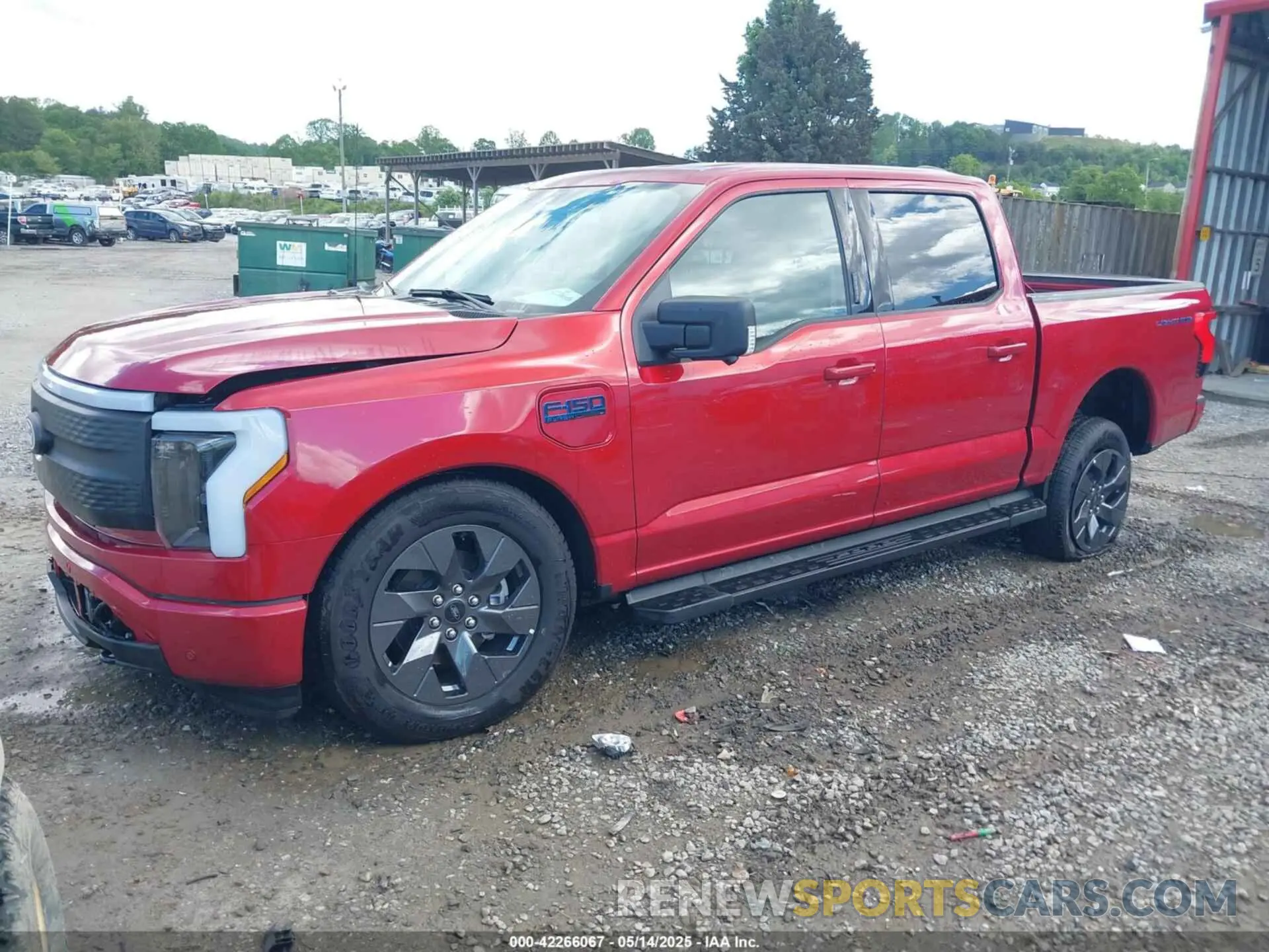 2 fotografías del automóvil dañado 1FT6W3L7XRWG02773 FORD F-150 LIGHTNING 2024