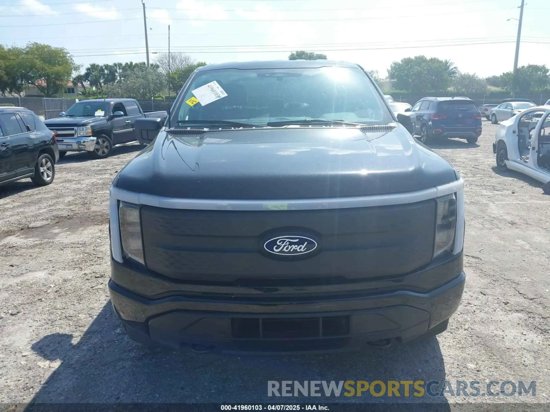 11 fotografías del automóvil dañado 1FTVW3LK8RWG20320 FORD F-150 LIGHTNING 2024