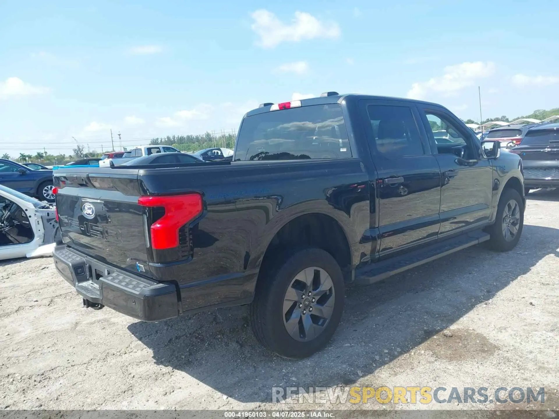 4 fotografías del automóvil dañado 1FTVW3LK8RWG20320 FORD F-150 LIGHTNING 2024