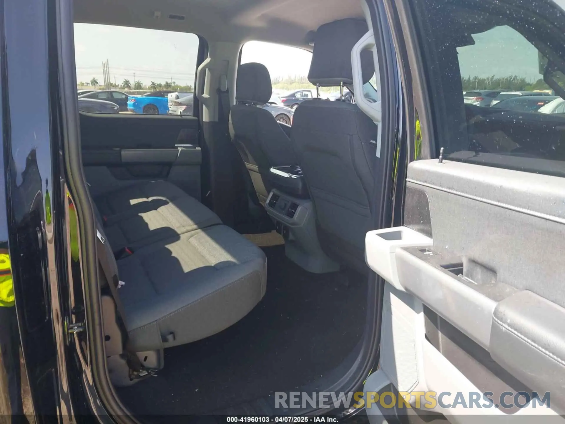 8 fotografías del automóvil dañado 1FTVW3LK8RWG20320 FORD F-150 LIGHTNING 2024