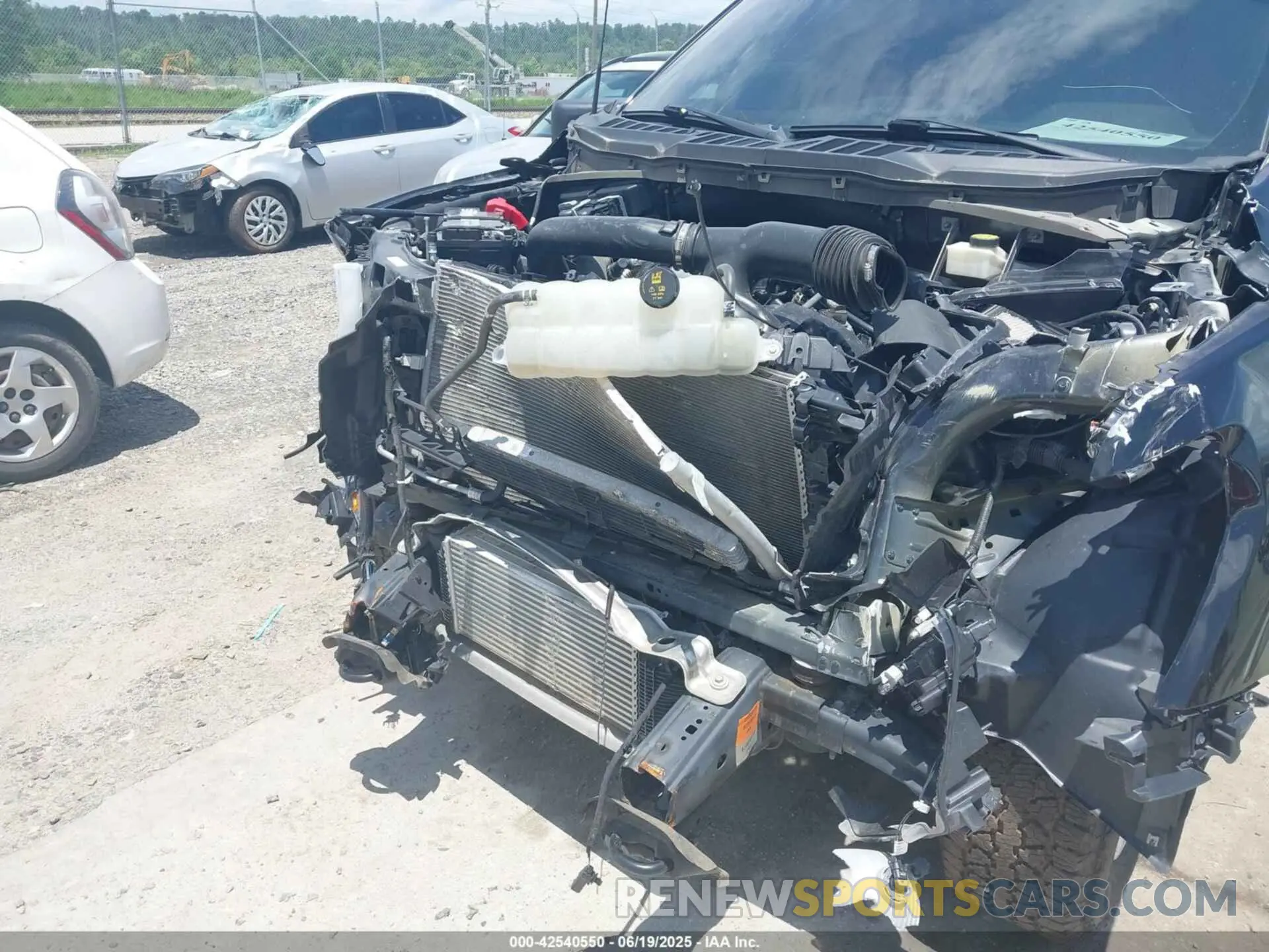 6 fotografías del automóvil dañado 1FTFW1P88PKE13437 FORD F-150 POLICE RESPONDER 2023