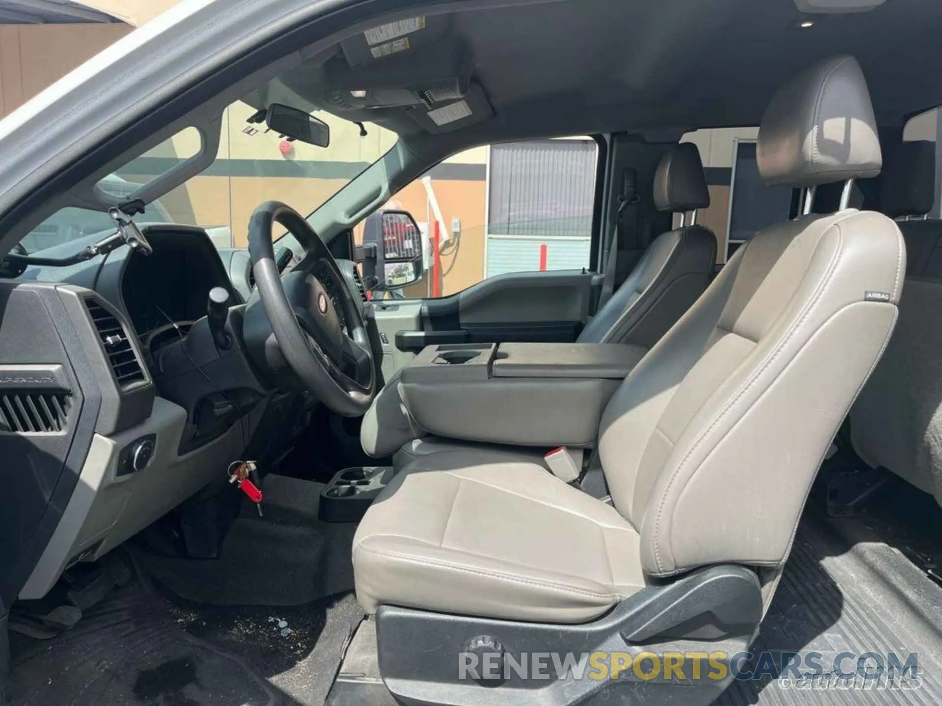 3 fotografías del automóvil dañado 1FD7X2A63KED04014 FORD F-250 2019