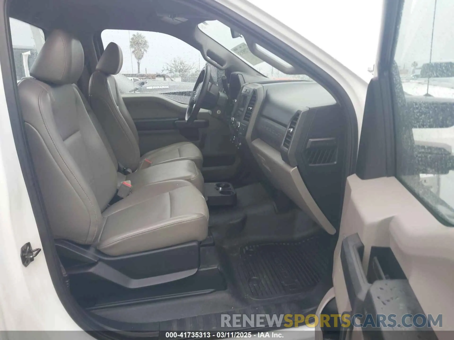 5 fotografías del automóvil dañado 1FDBF2A60KEC36428 FORD F-250 2019