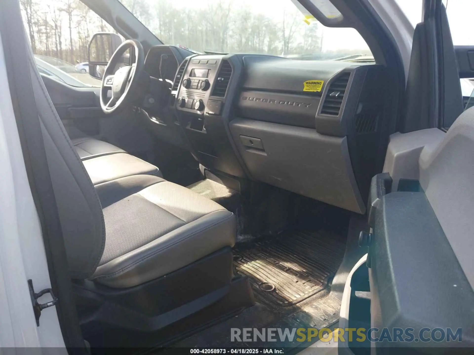 5 fotografías del automóvil dañado 1FDBF2A66KEG59711 FORD F-250 2019