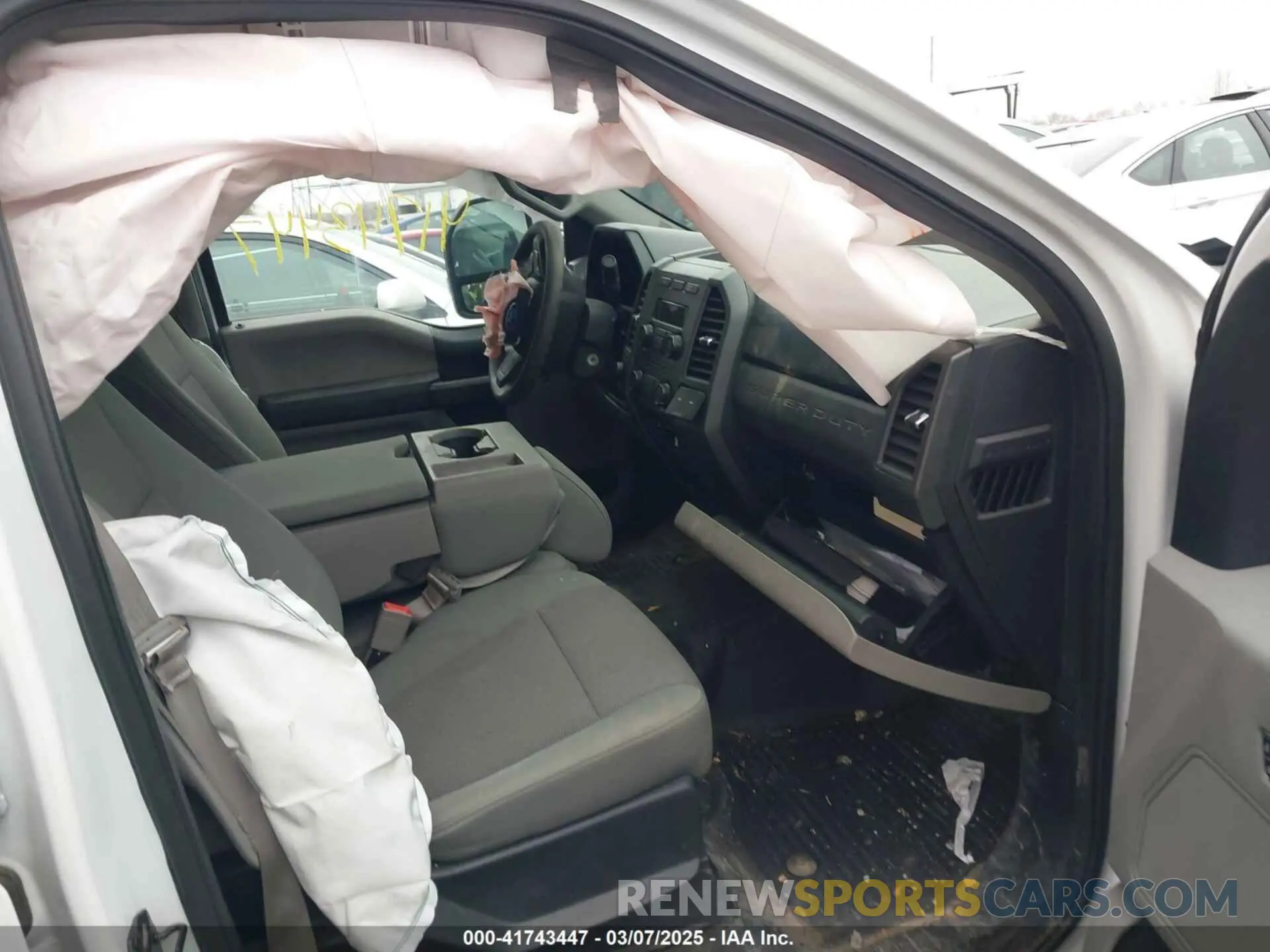 5 fotografías del automóvil dañado 1FT7W2A64KEE46444 FORD F-250 2019
