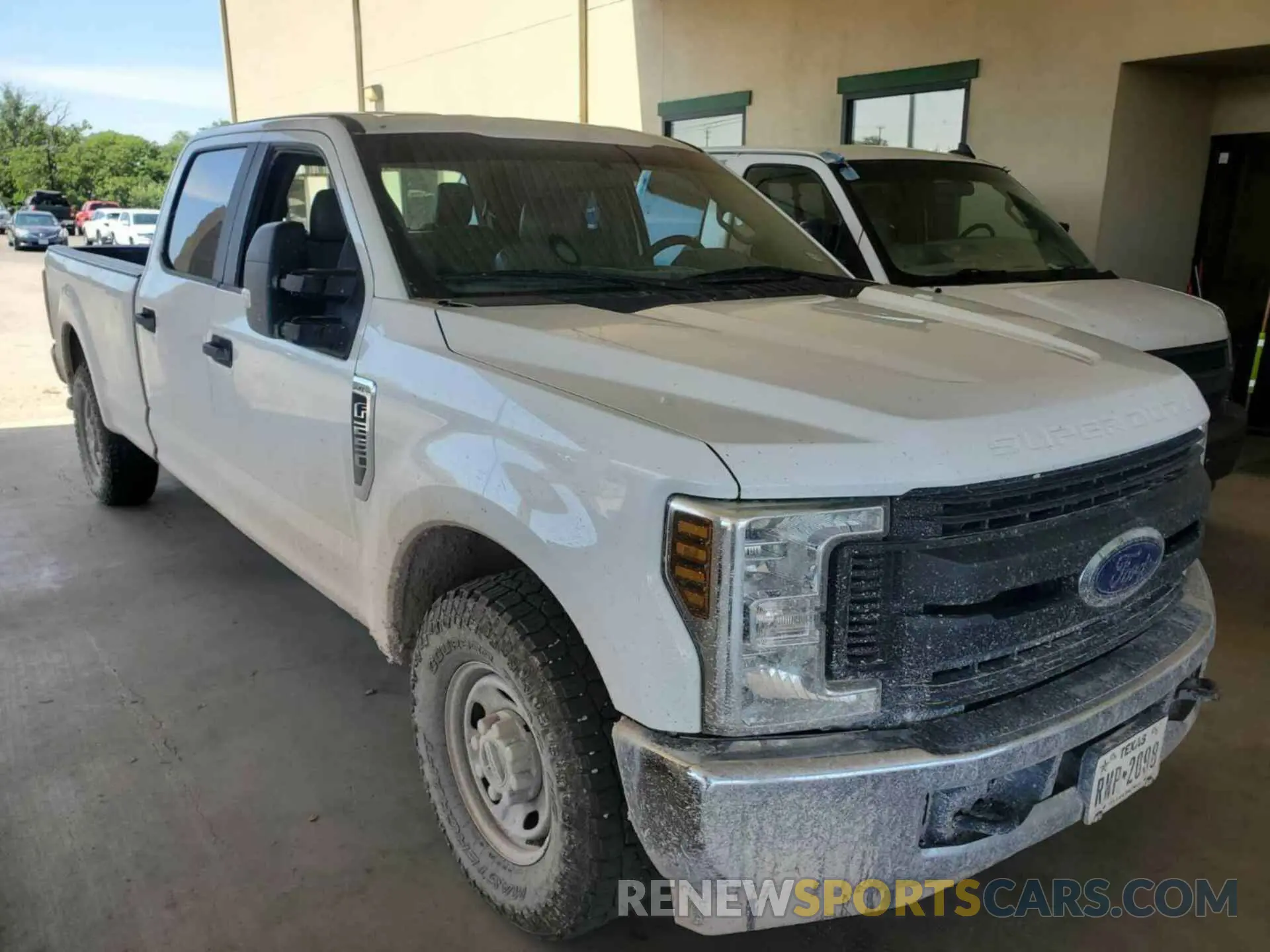 14 fotografías del automóvil dañado 1FT7W2A6XKEE58730 FORD F-250 2019