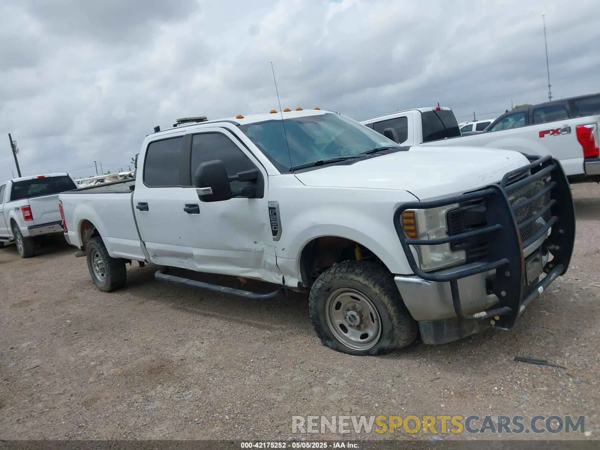13 fotografías del automóvil dañado 1FT7W2B60KED14800 FORD F-250 2019