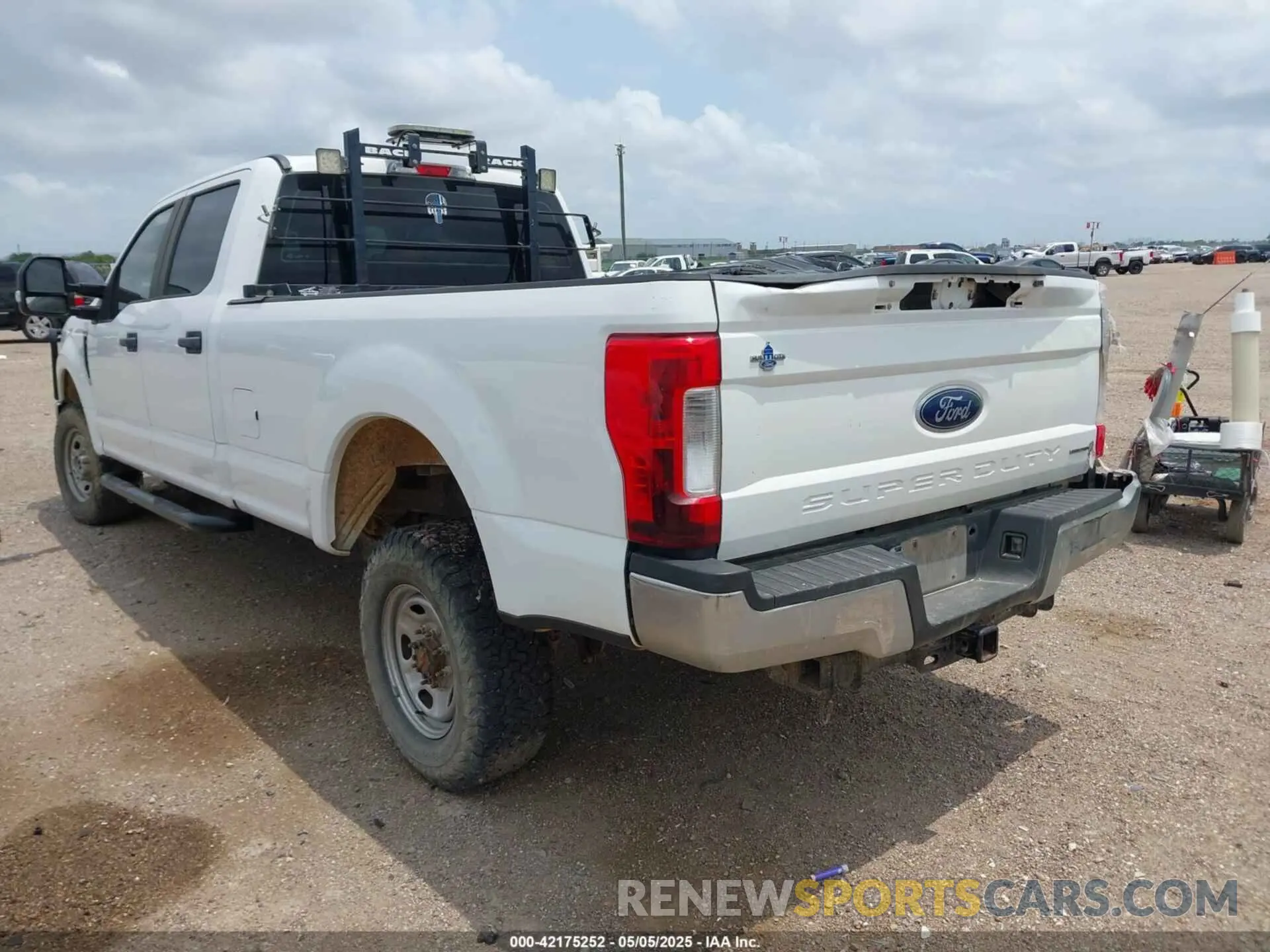 3 fotografías del automóvil dañado 1FT7W2B60KED14800 FORD F-250 2019