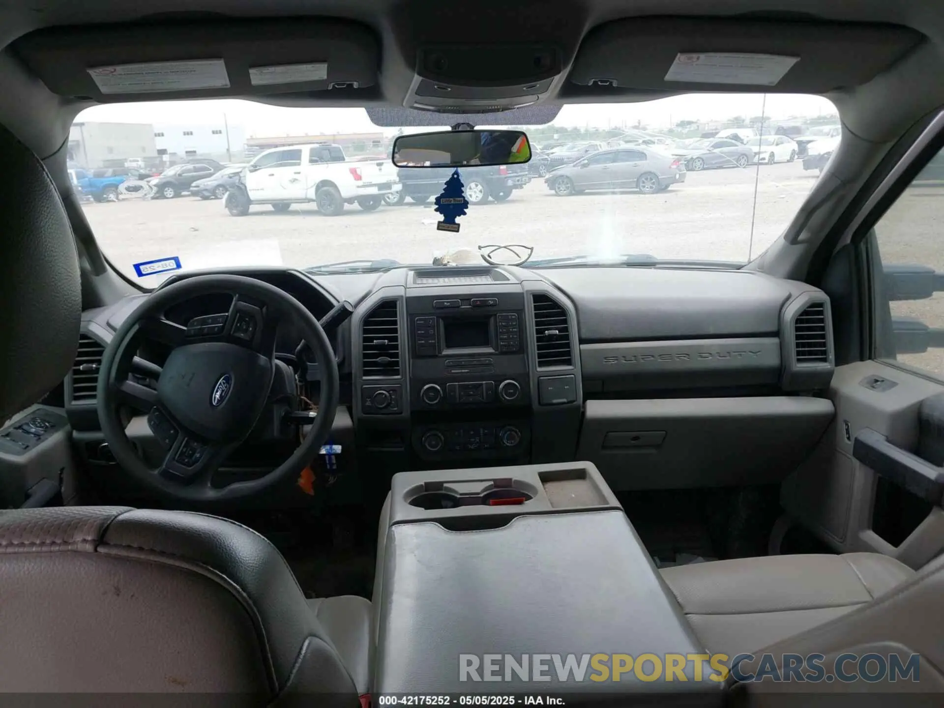 5 fotografías del automóvil dañado 1FT7W2B60KED14800 FORD F-250 2019
