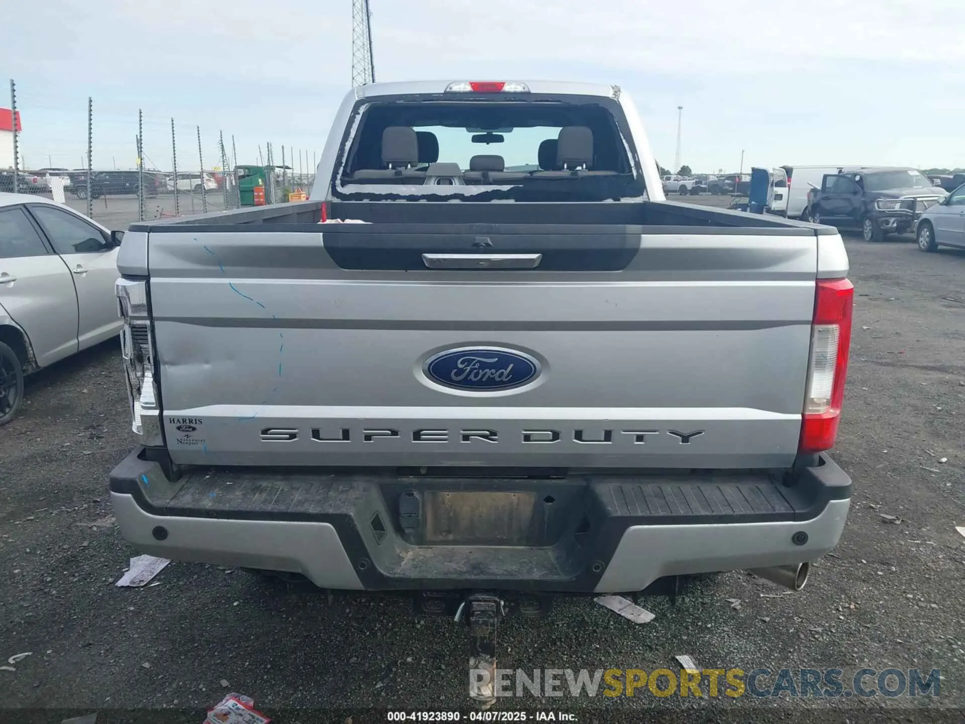16 fotografías del automóvil dañado 1FT7W2B62KED22851 FORD F-250 2019