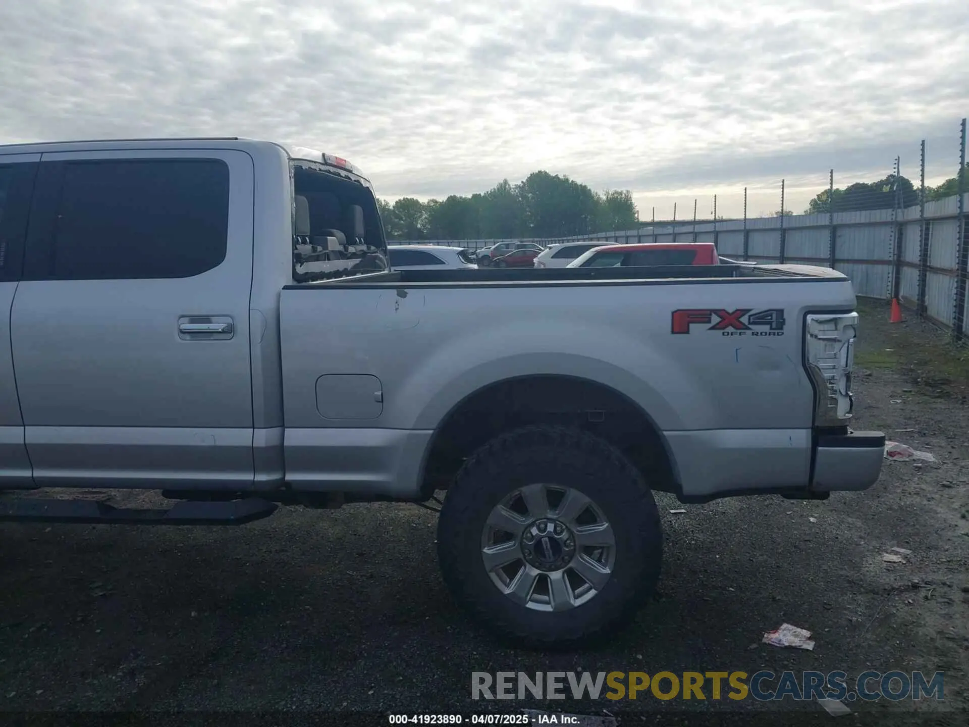 18 fotografías del automóvil dañado 1FT7W2B62KED22851 FORD F-250 2019