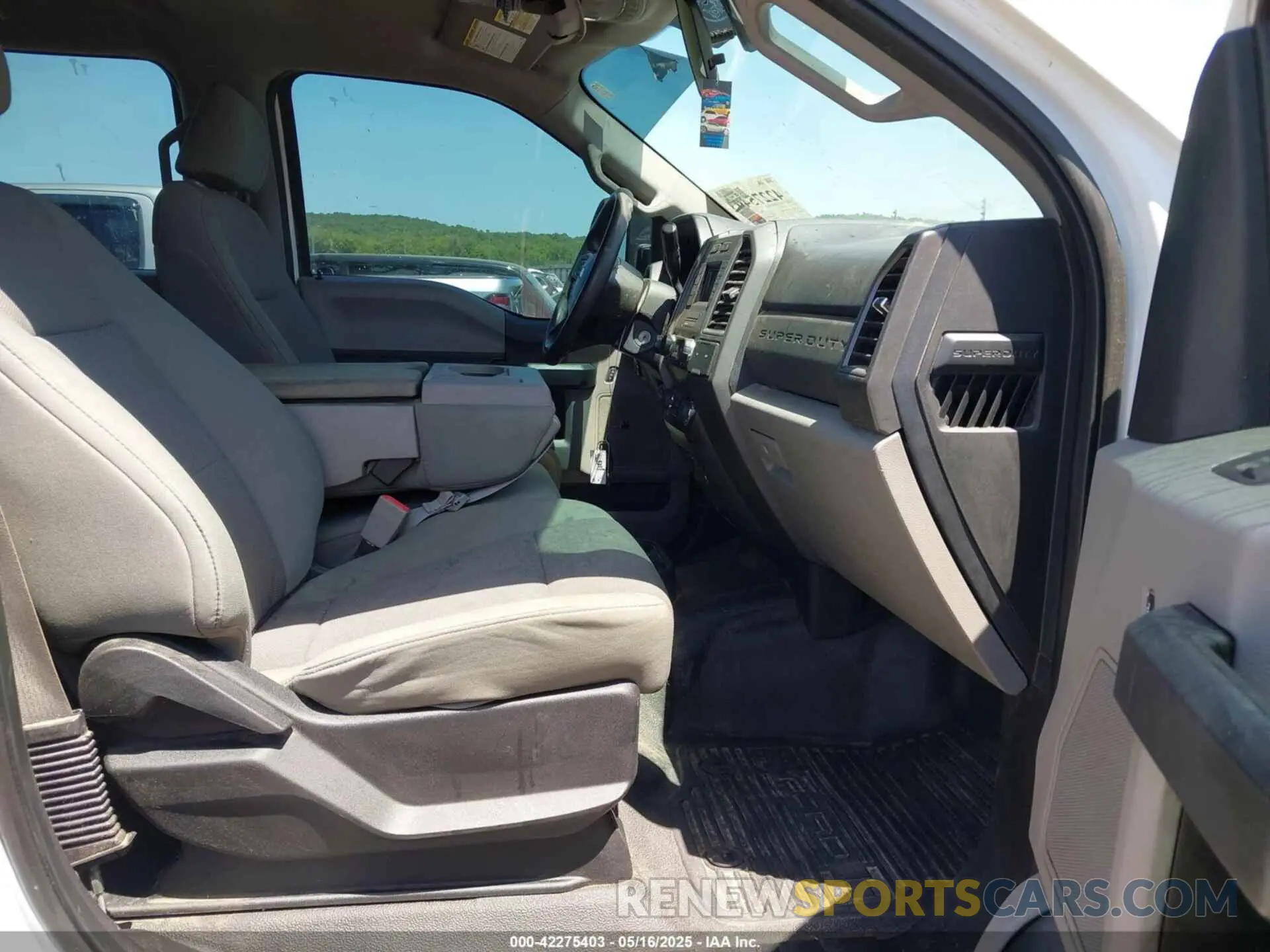 5 fotografías del automóvil dañado 1FT7W2B65KED36789 FORD F-250 2019