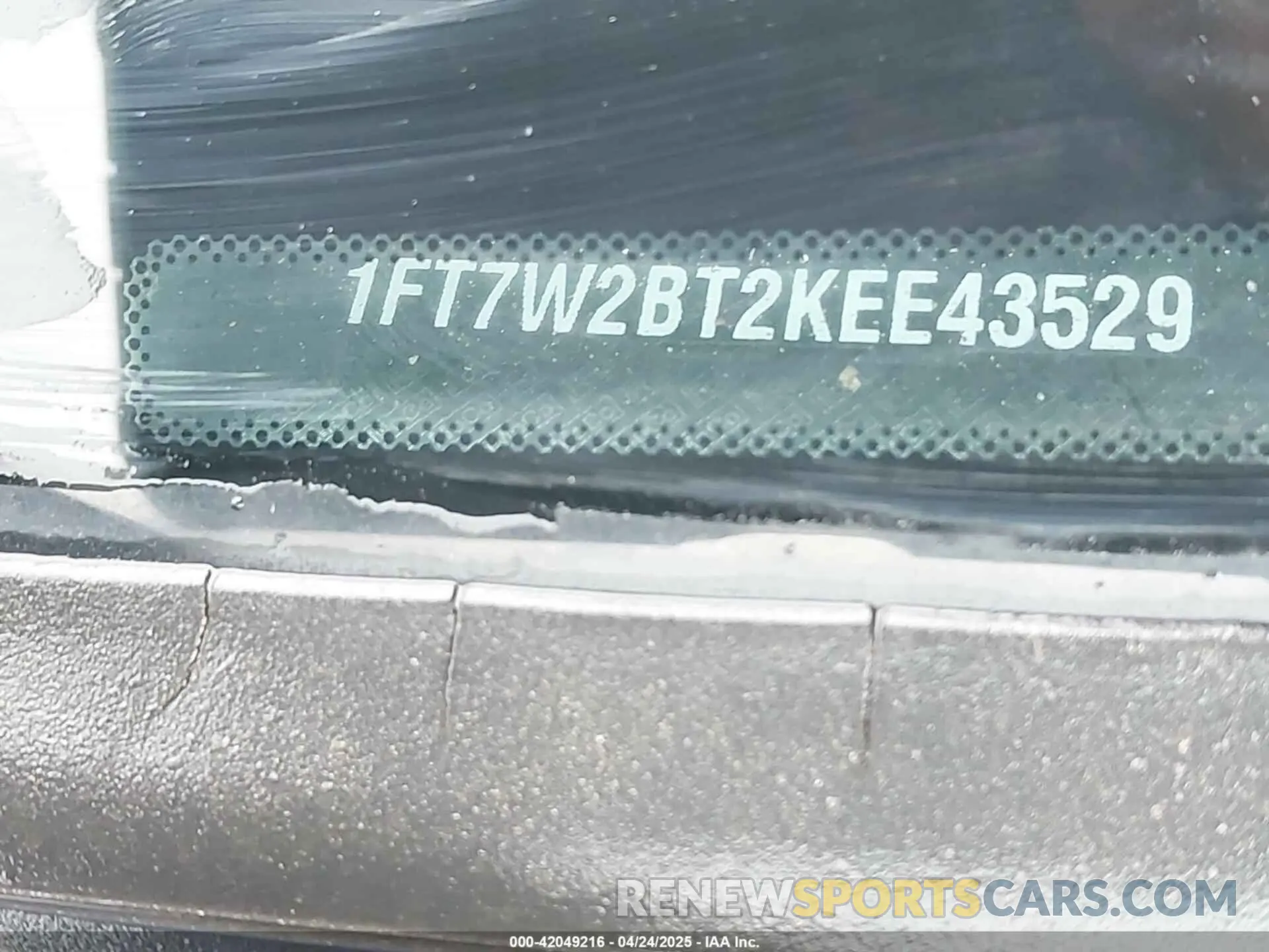17 fotografías del automóvil dañado 1FT7W2BT2KEE43529 FORD F-250 2019